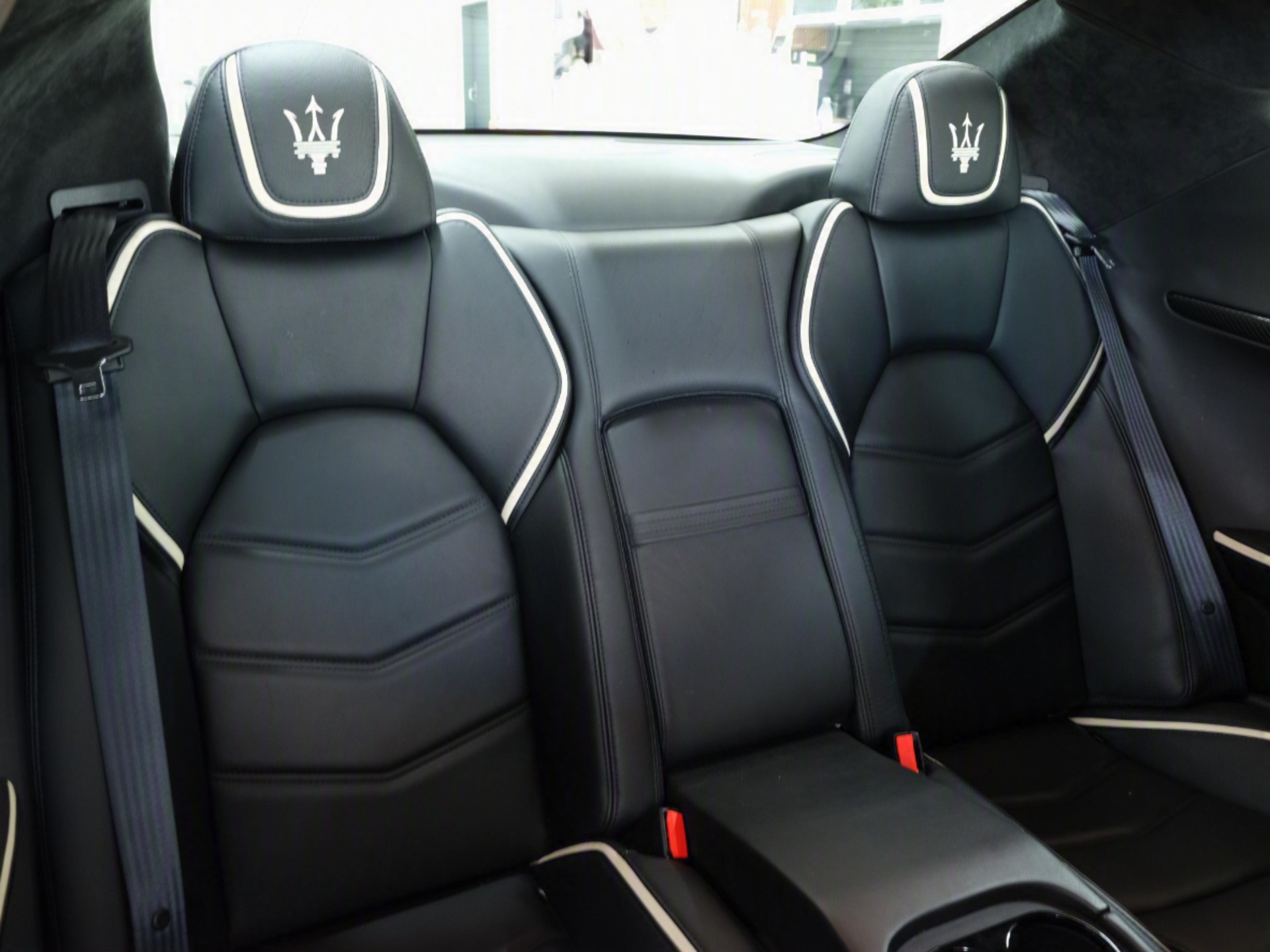 MASERATI GranTurismo MC Automatica *1. Hand* *Sportabgassanlage*-image-23