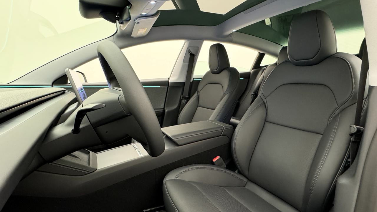 TESLA Model 3 Long Range RWD-image-4