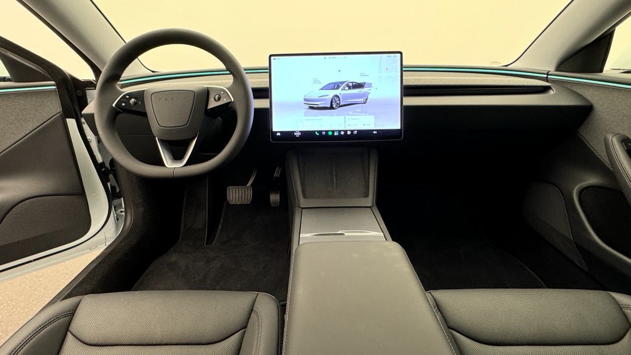 TESLA Model 3 Long Range RWD-image-5