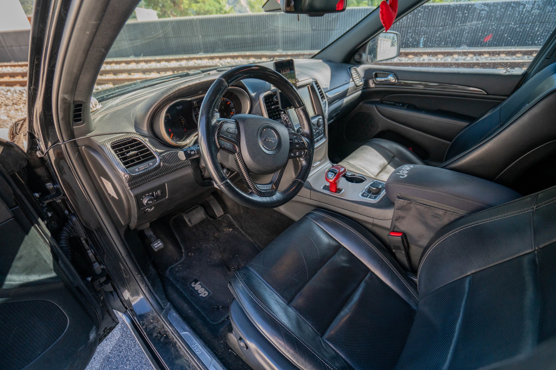JEEP 3.0 CRD 250 Overland-image-9