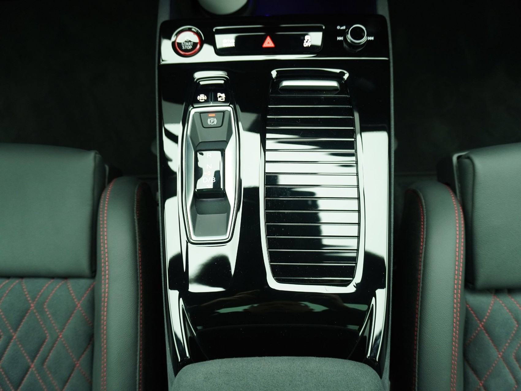 AUDI SQ6 e-tron quattro **Audi Werksgarantie bis 10/2030**-image-16