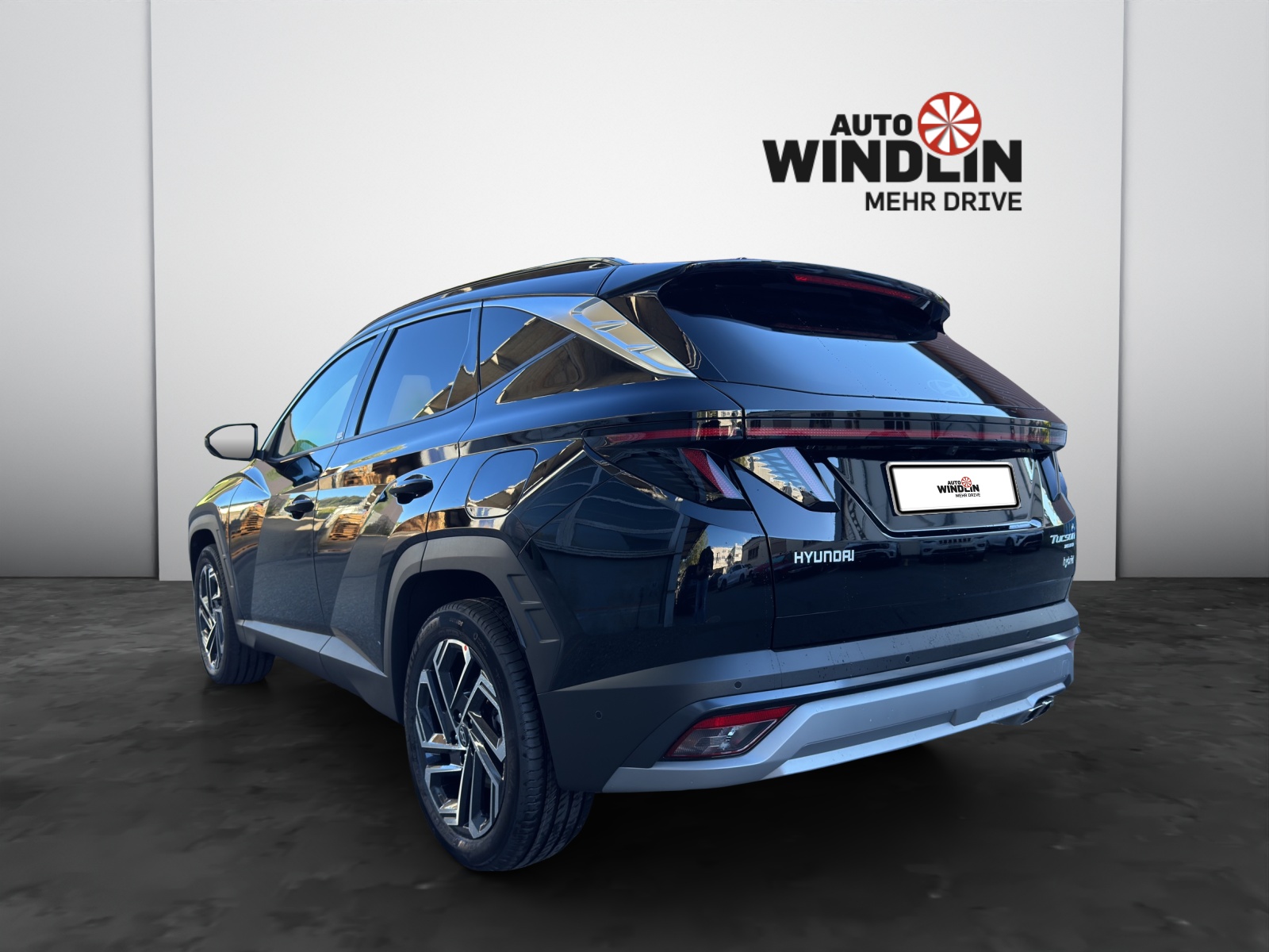 HYUNDAI Tucson 1.6 T-GDi HEV Vertex Sunroof Swiss Edition 4WD MY27-showroom-element-3