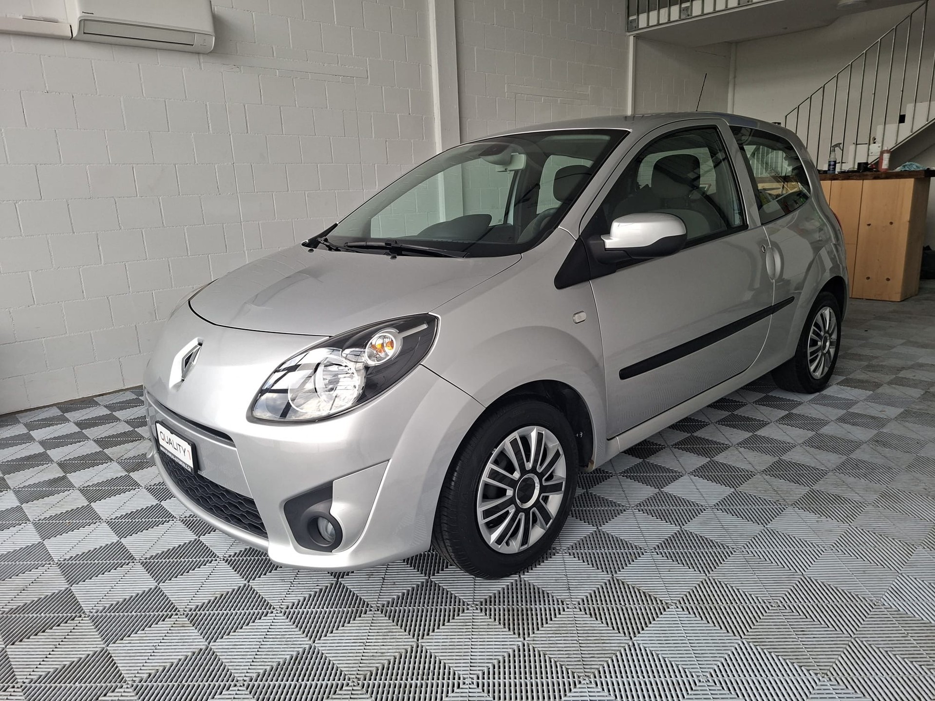 RENAULT Twingo 1.2 16V Initiale Quickshift