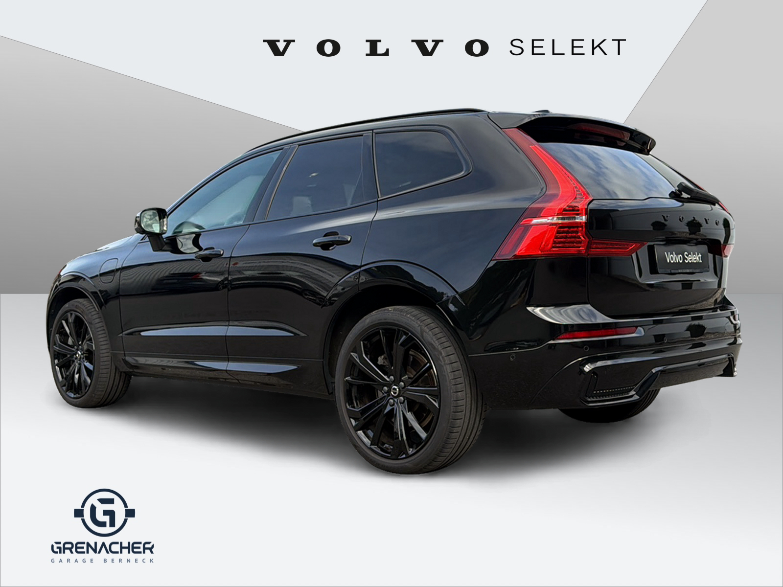 VOLVO XC60 2.0 T8 TE Xcentric Black Edition eAWD-showroom-element-3