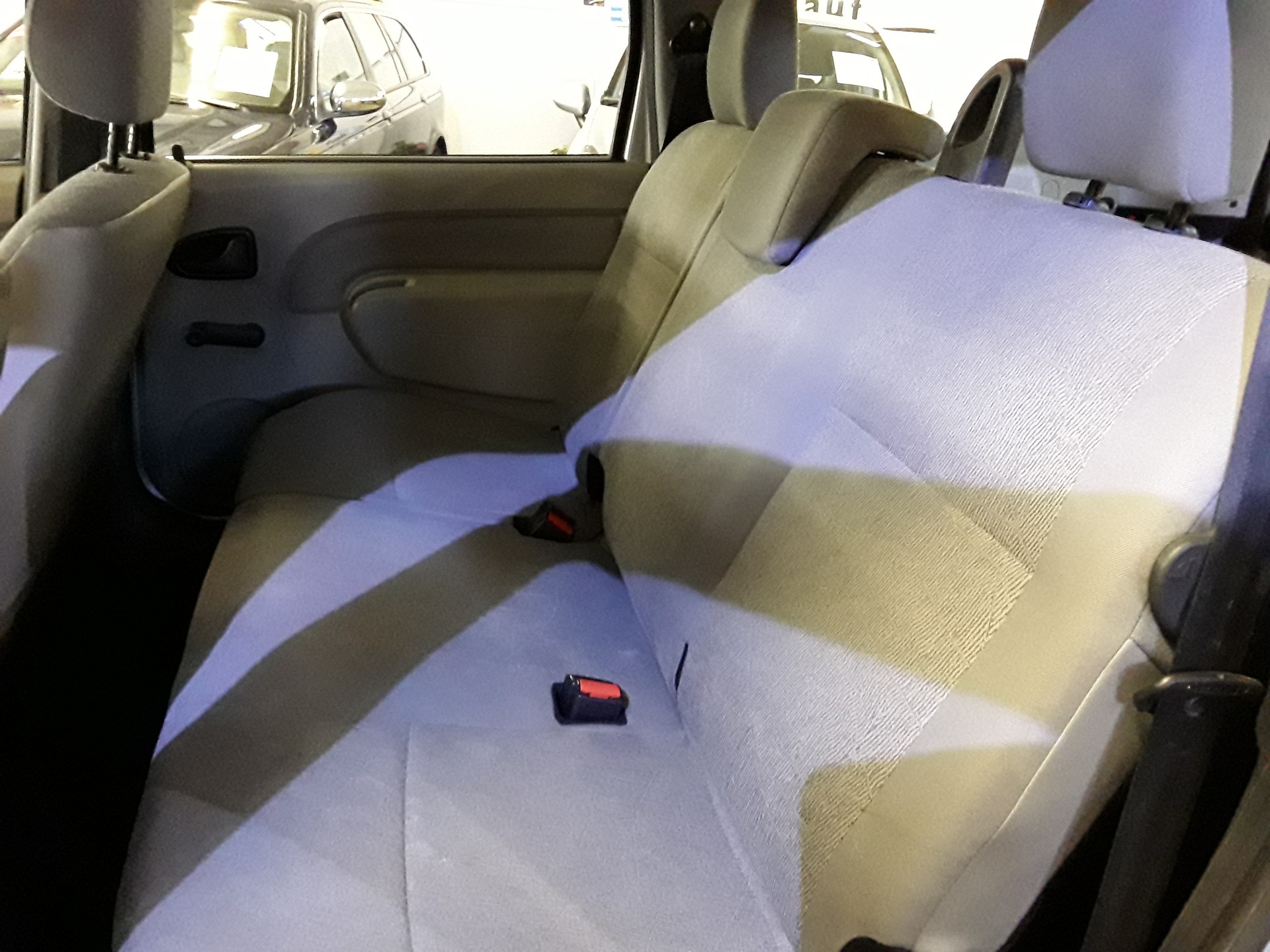 DACIA Logan 1.6 Ambiance-image-6