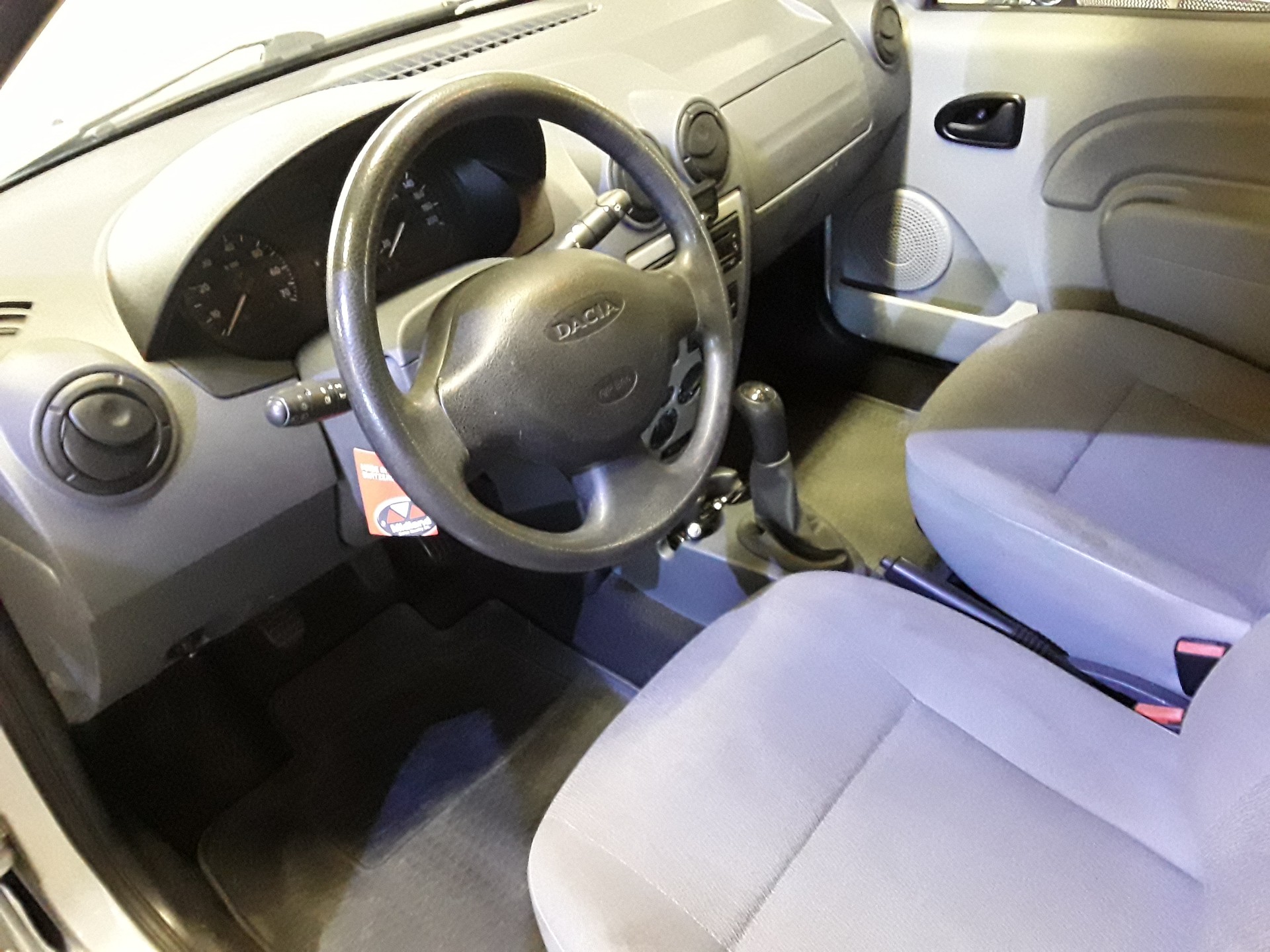 DACIA Logan 1.6 Ambiance-image-5