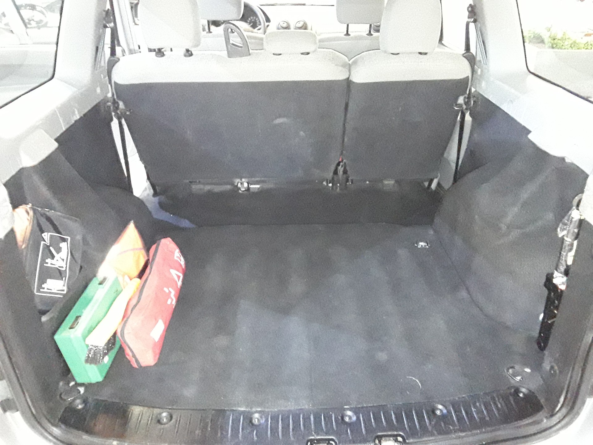 DACIA Logan 1.6 Ambiance-image-8