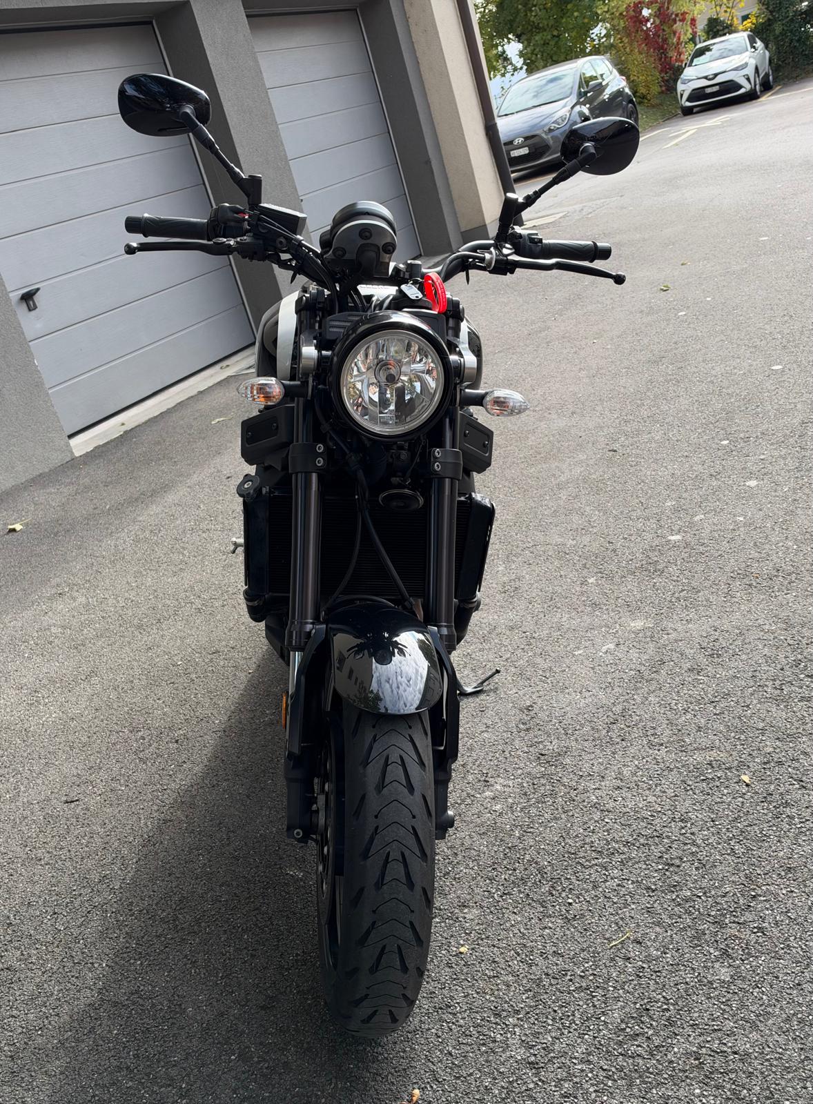 YAMAHA XSR 900 80 Black-image-6