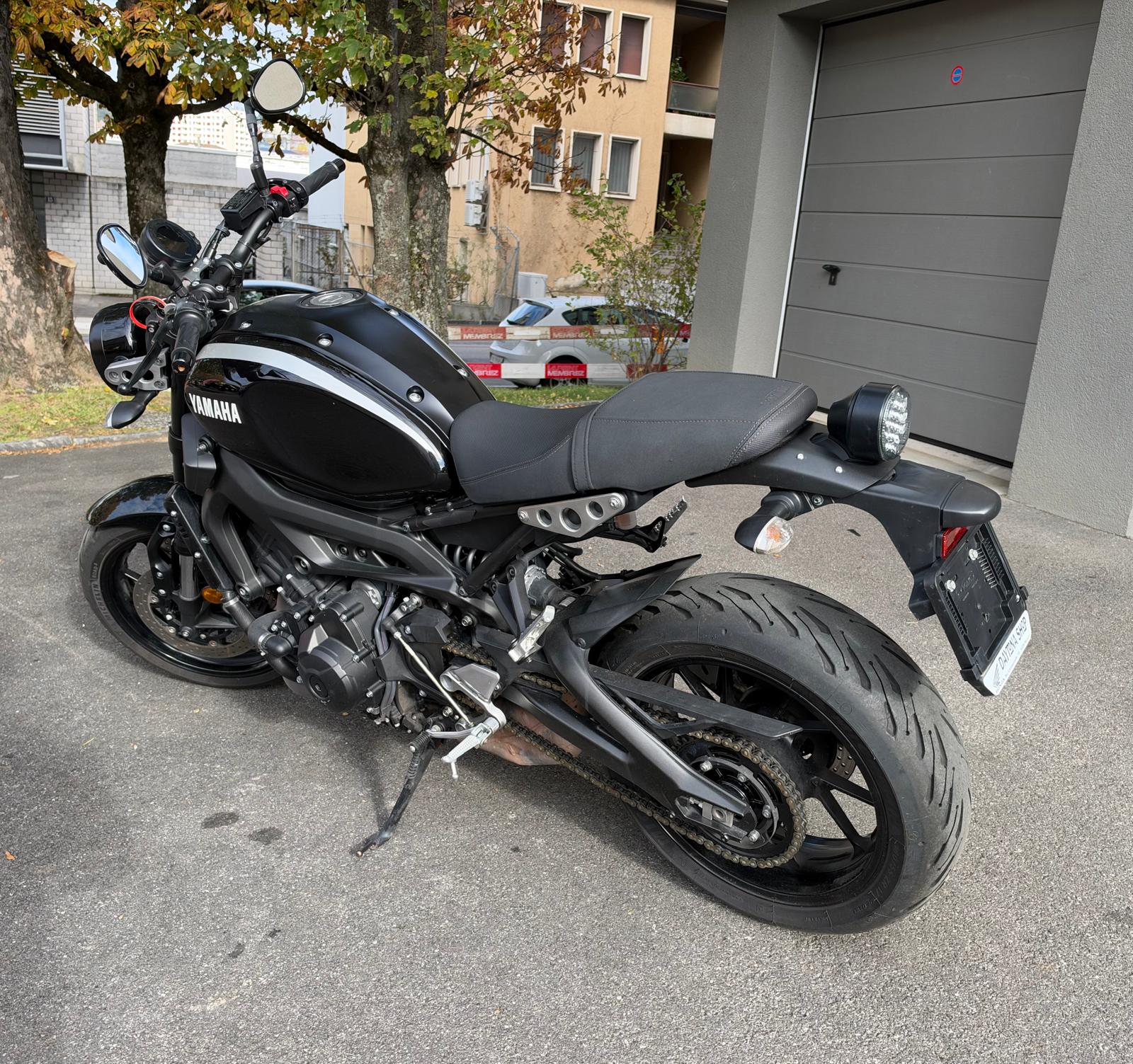 YAMAHA XSR 900 80 Black-image-4