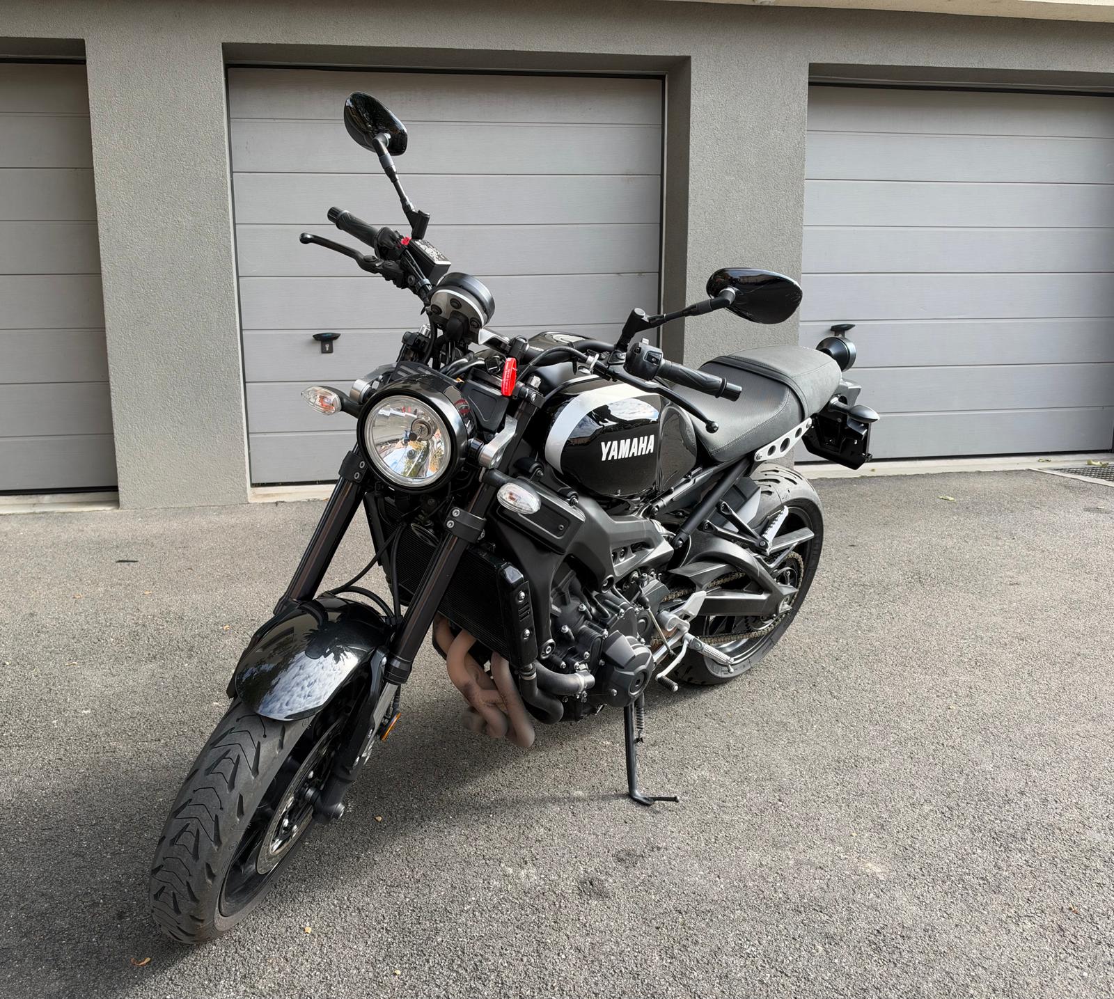 YAMAHA XSR 900 80 Black-image-0