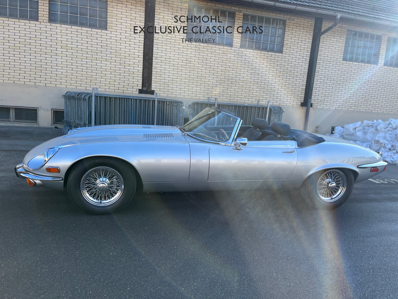 JAGUAR E-Type S III-image-14