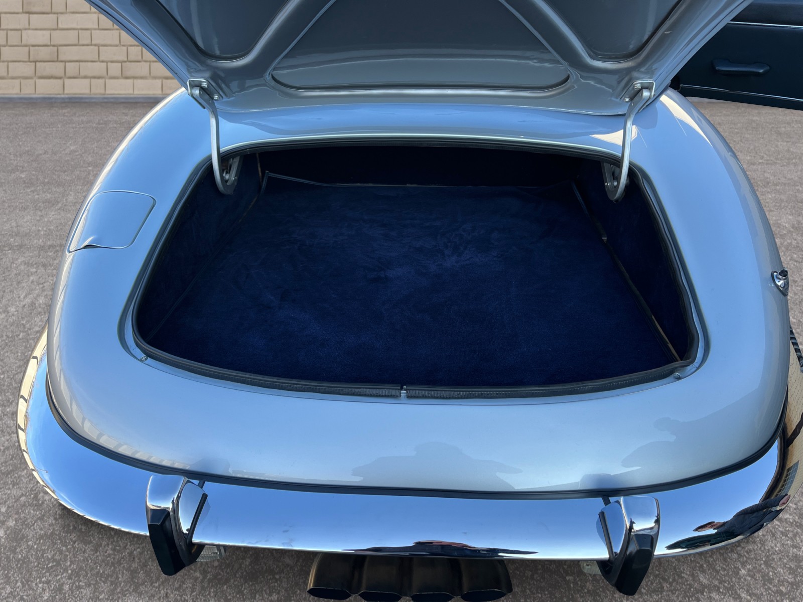JAGUAR E-Type S III-image-10