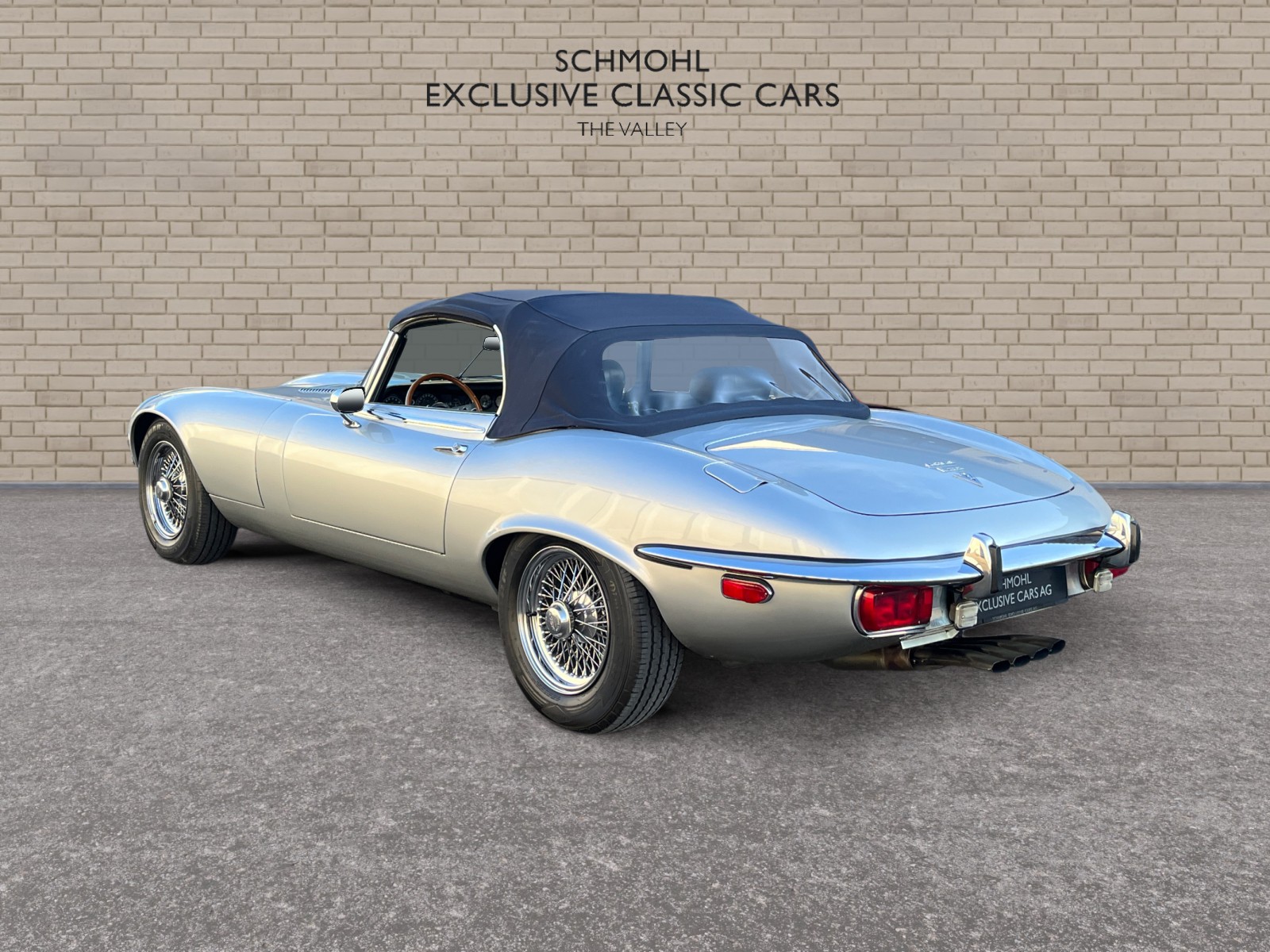 JAGUAR E-Type S III-image-2