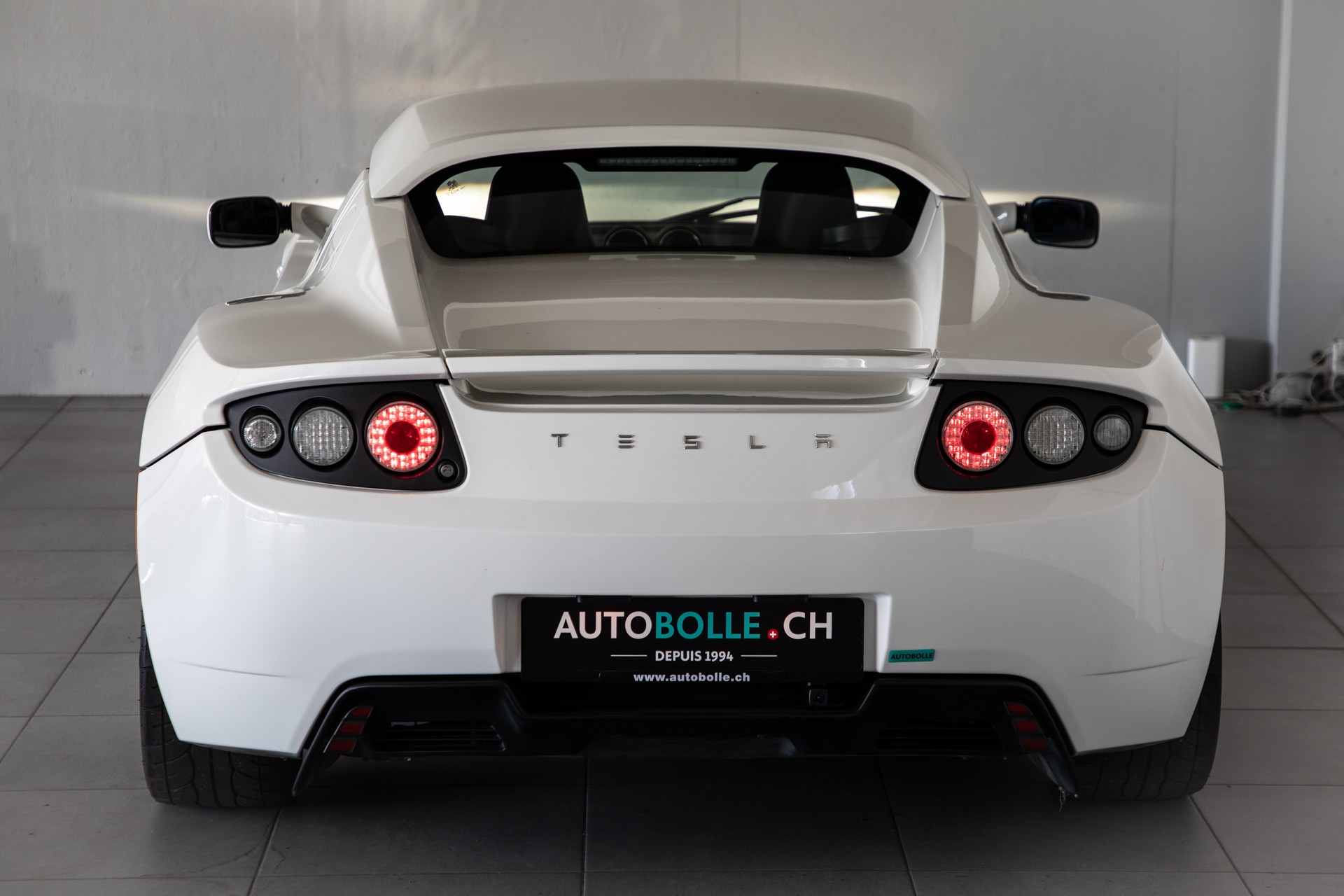 TESLA Roadster with all new battery-image-8