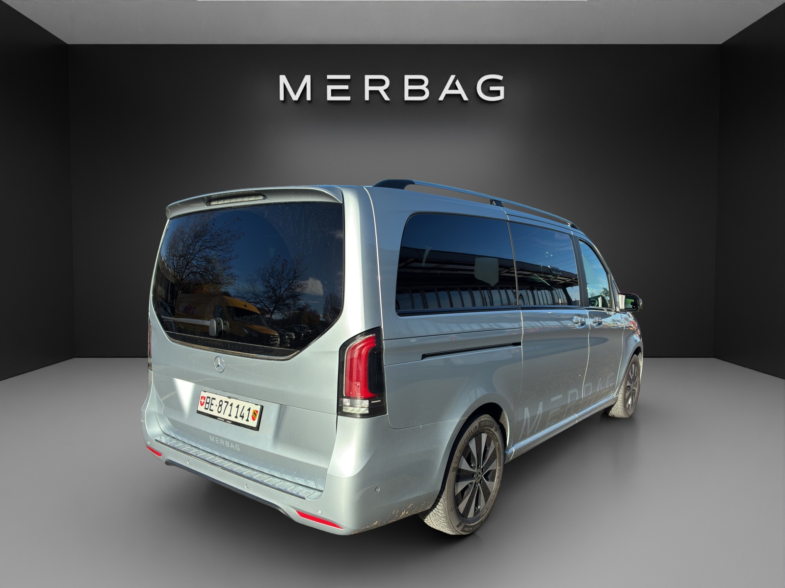 MERCEDES-BENZ V 300 d lang Exclusive 4Matic 9G-Tronic-image-6