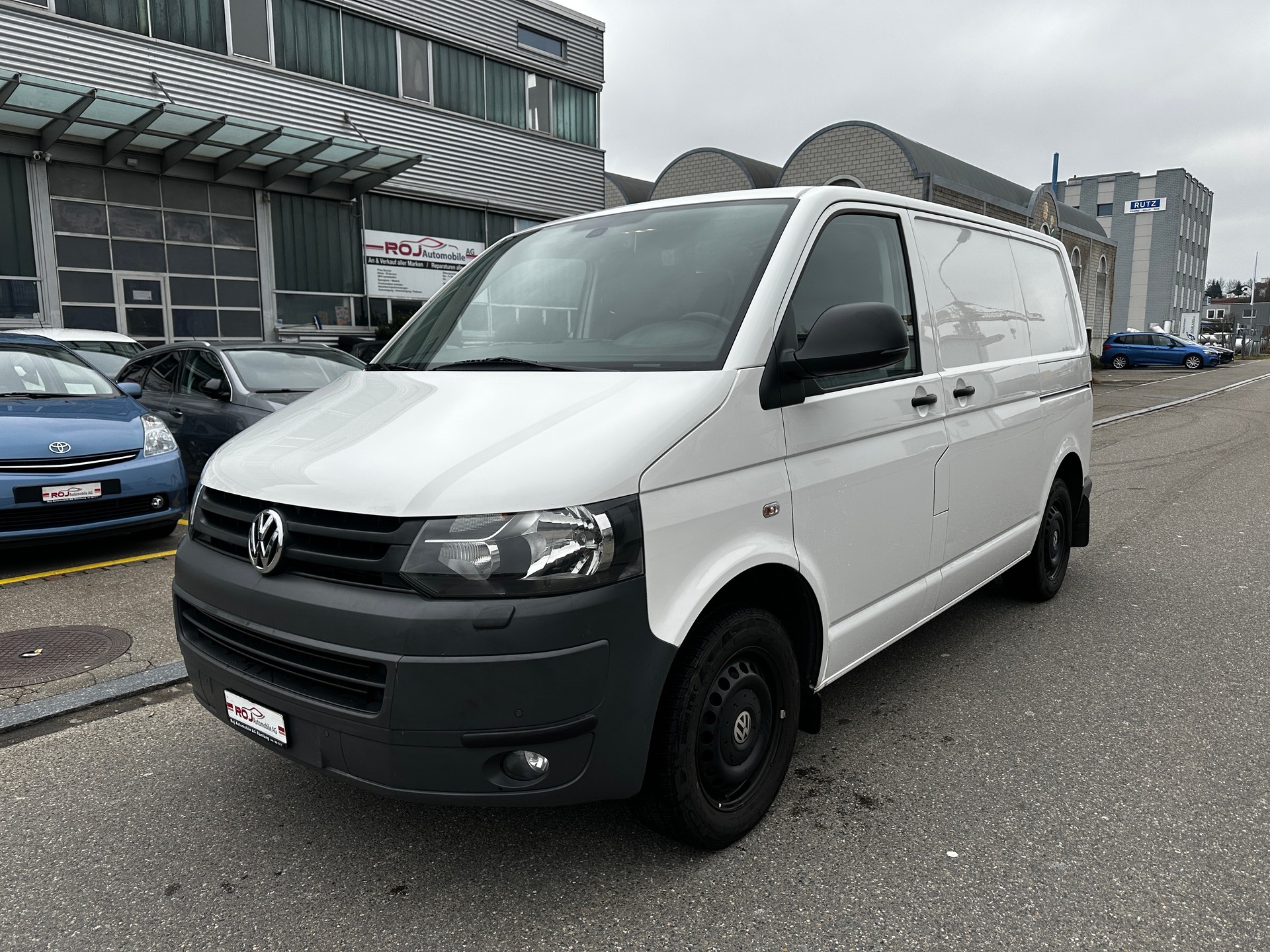 VW T5 2.0 TDI DSG-showroom-element-1