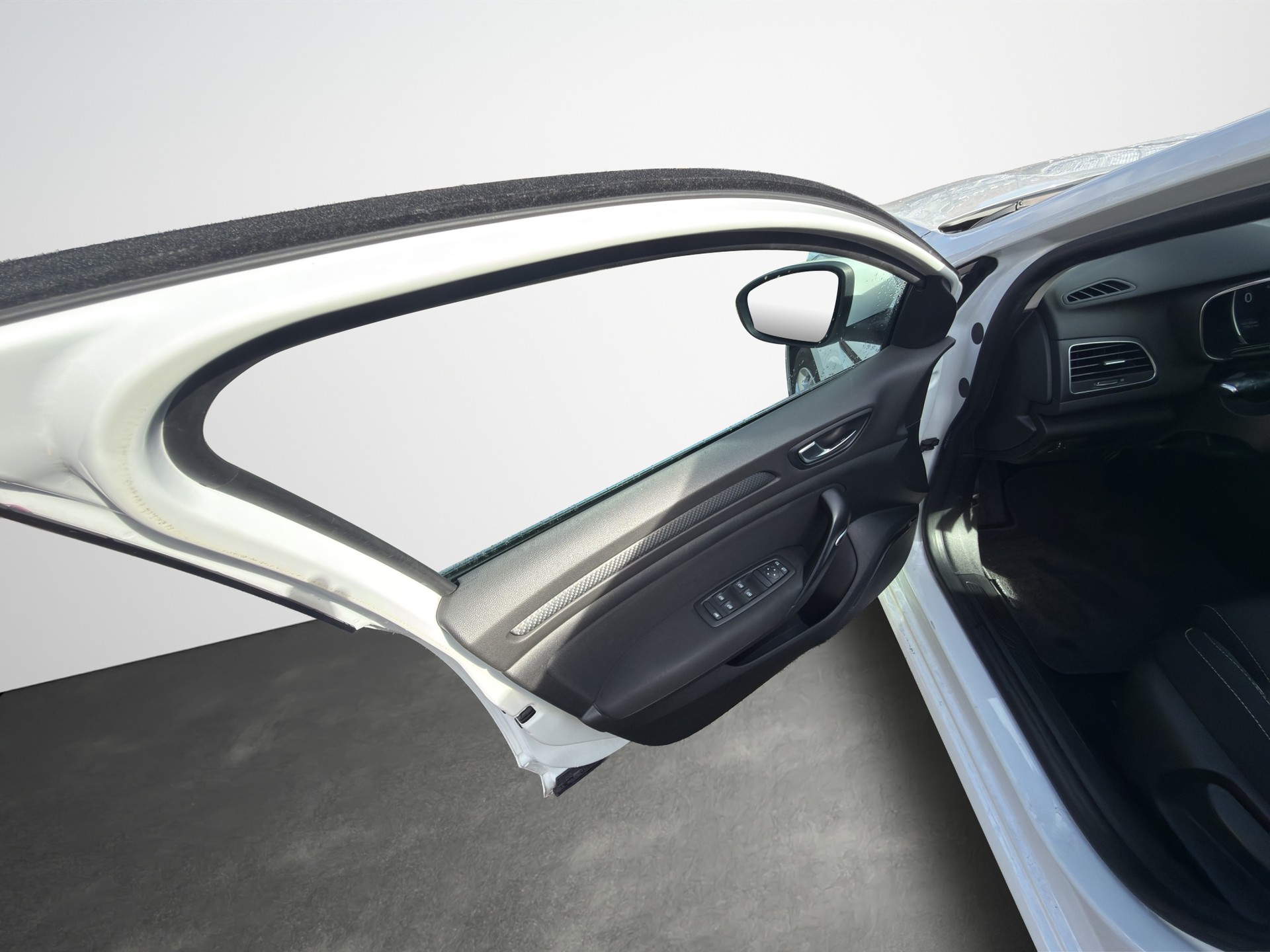 RENAULT Mégane Grandtour 1.5 dCi Business EDC-image-7