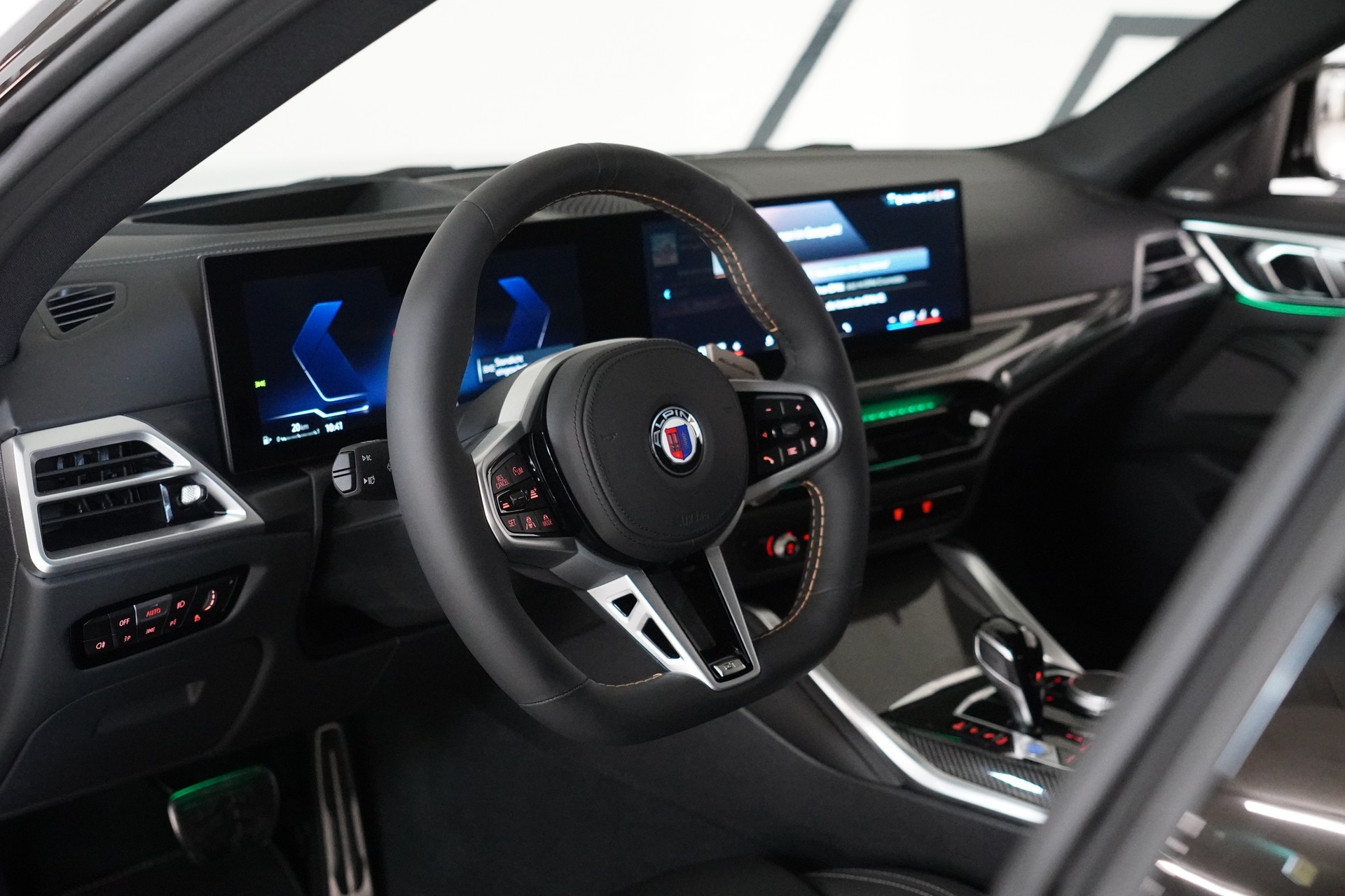 BMW-ALPINA B4 Gran Coupé 3.0 xDrive GT S-Tronic-image-23