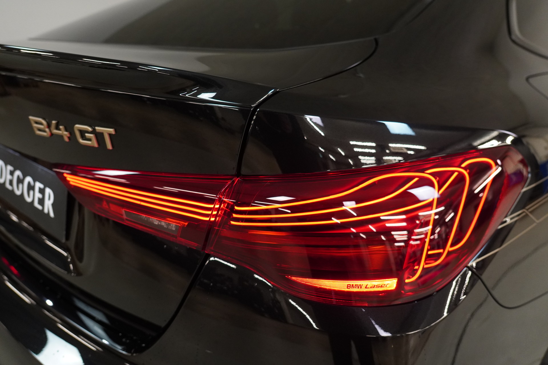 BMW-ALPINA B4 Gran Coupé 3.0 xDrive GT S-Tronic-image-15