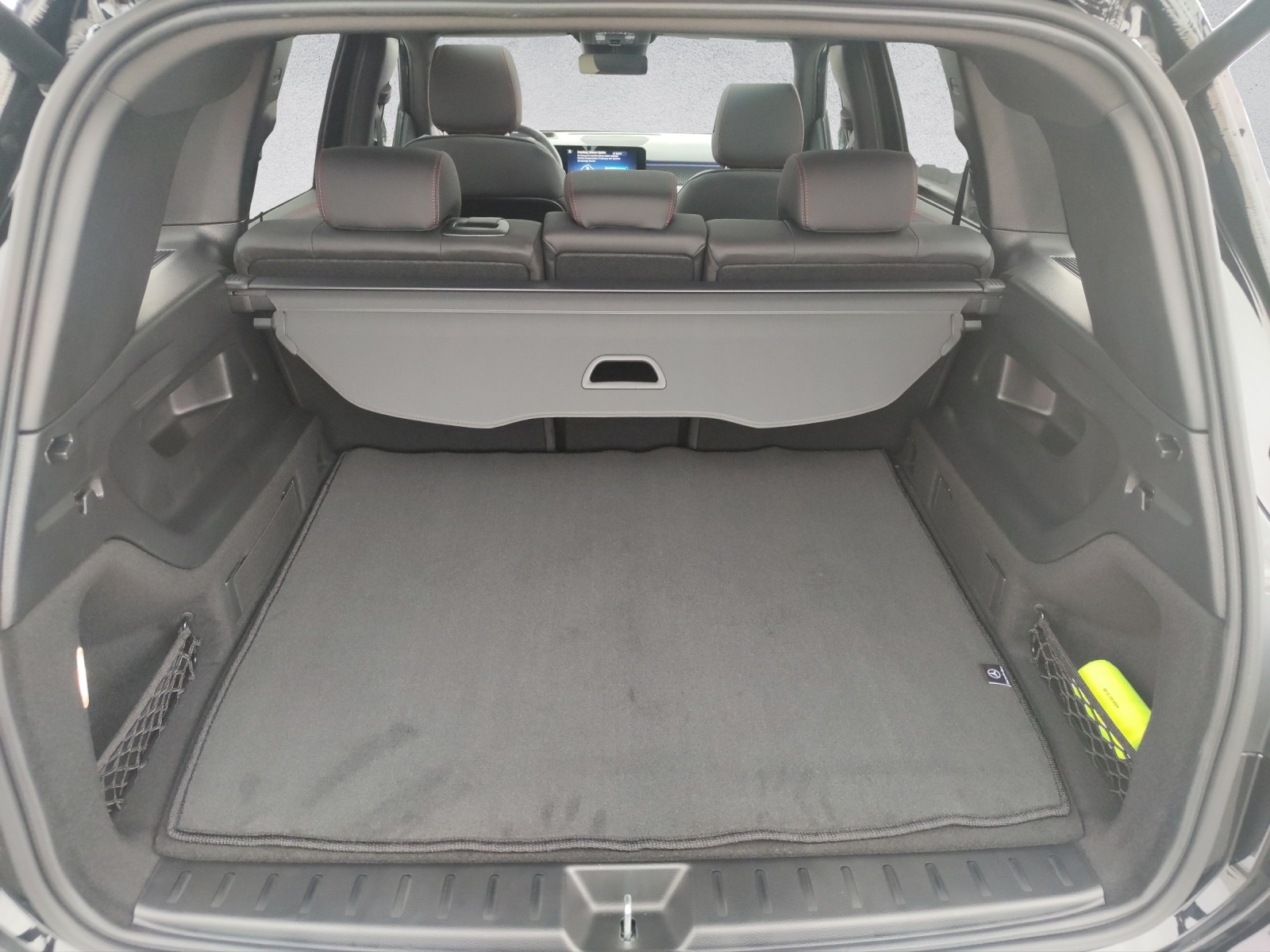 MERCEDES-BENZ GLB 200 AMG Line-image-7