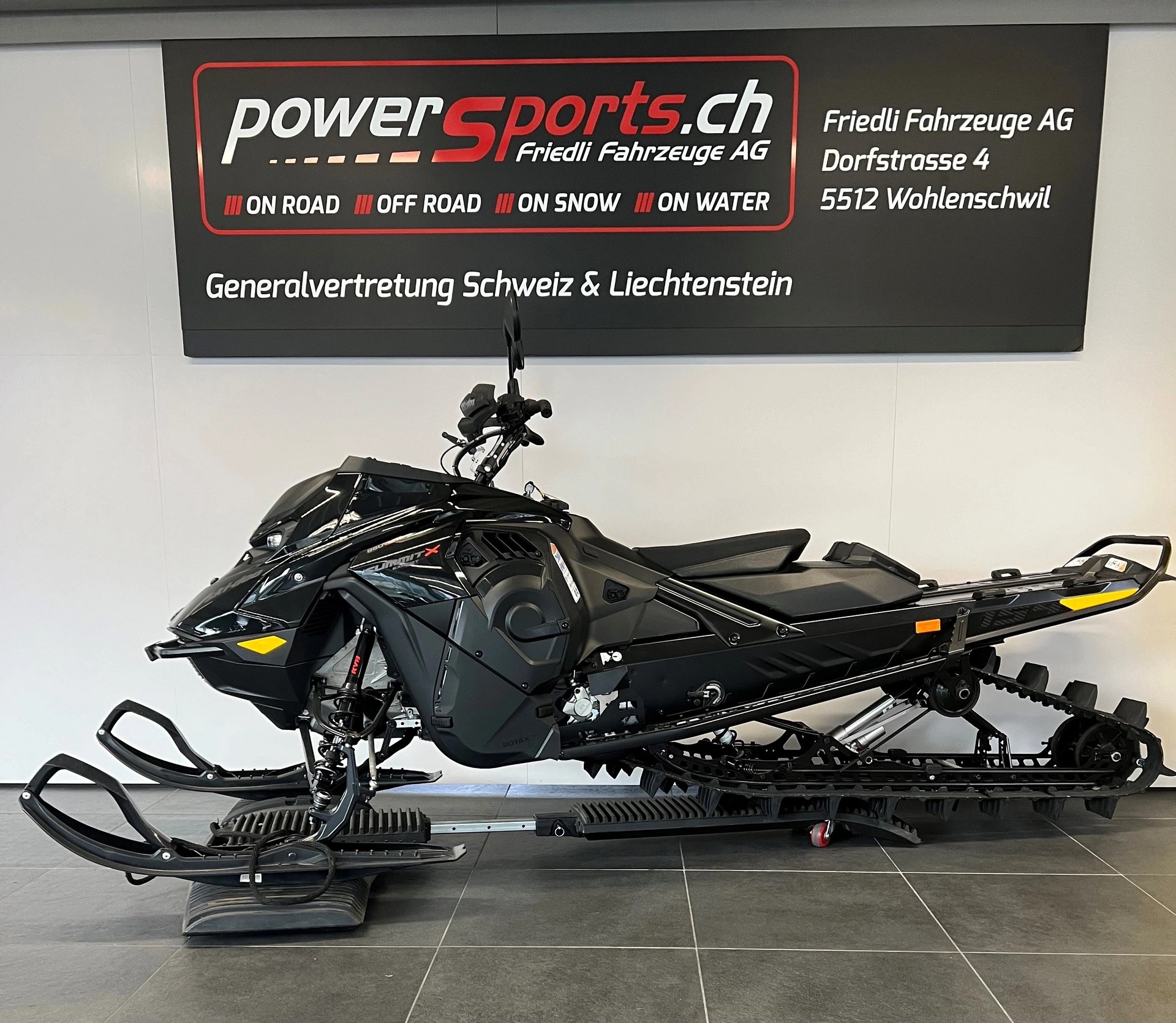 SKIDOO Summit Expert 850 Turbo R-showroom-element-1