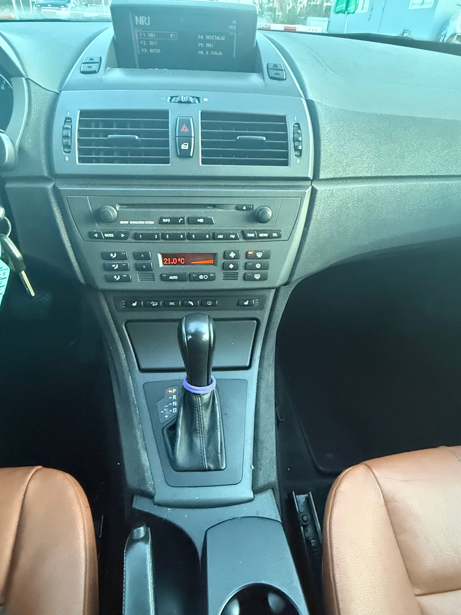 BMW X3 3.0d-image-8