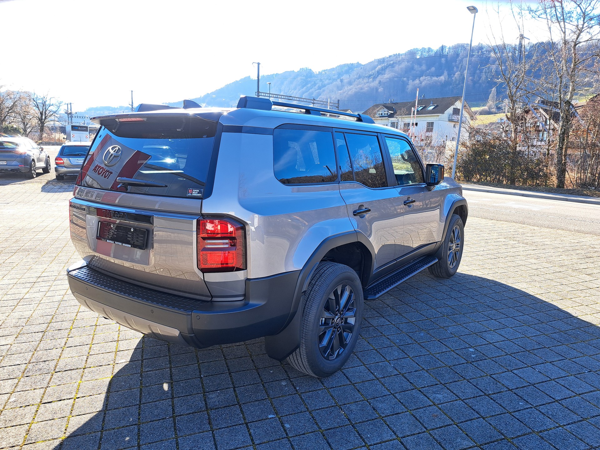 TOYOTA Land Cruiser 2.8TD 48V Invincible-image-5