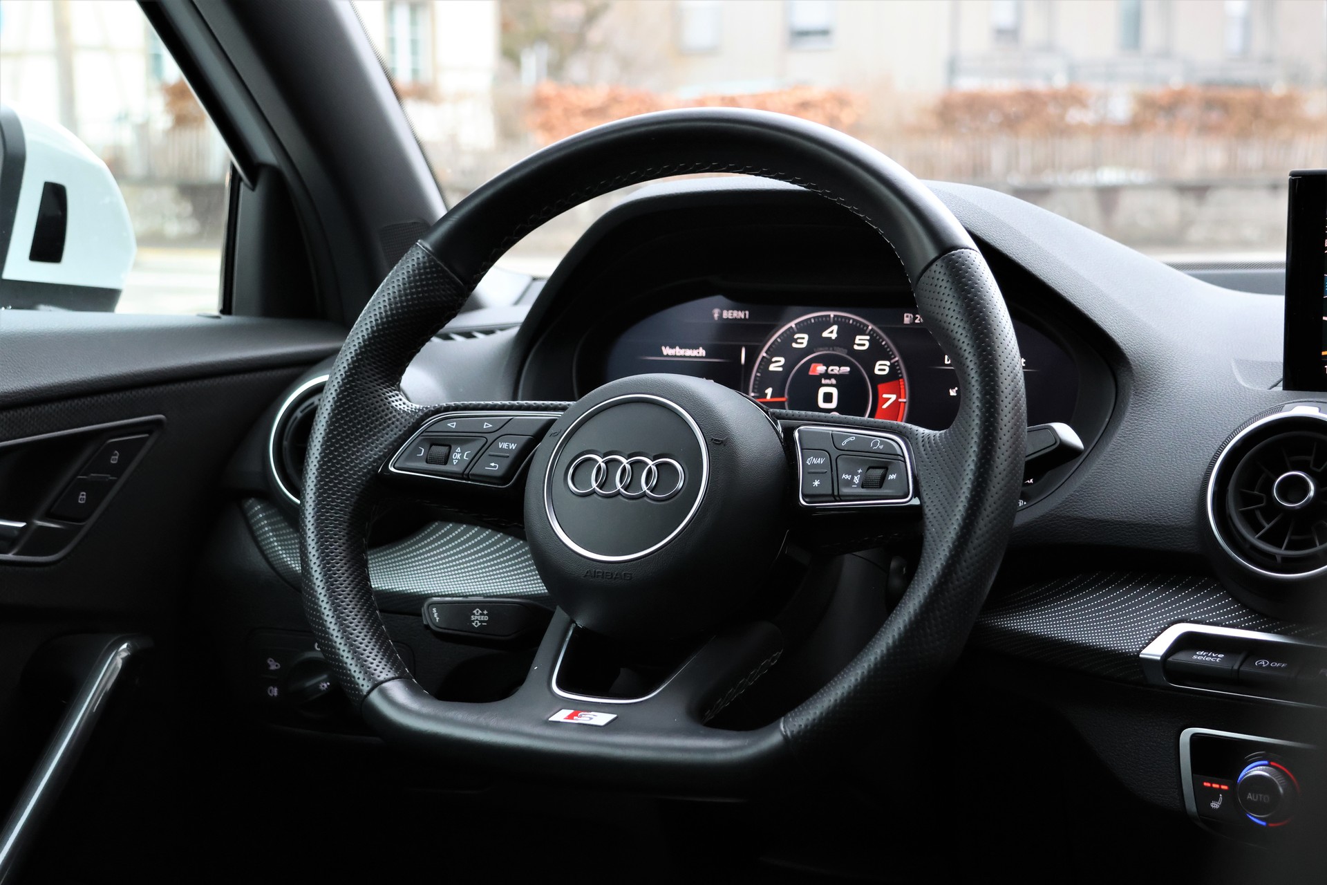 AUDI SQ2 TFSI quattro S-tronic (CH)-image-13