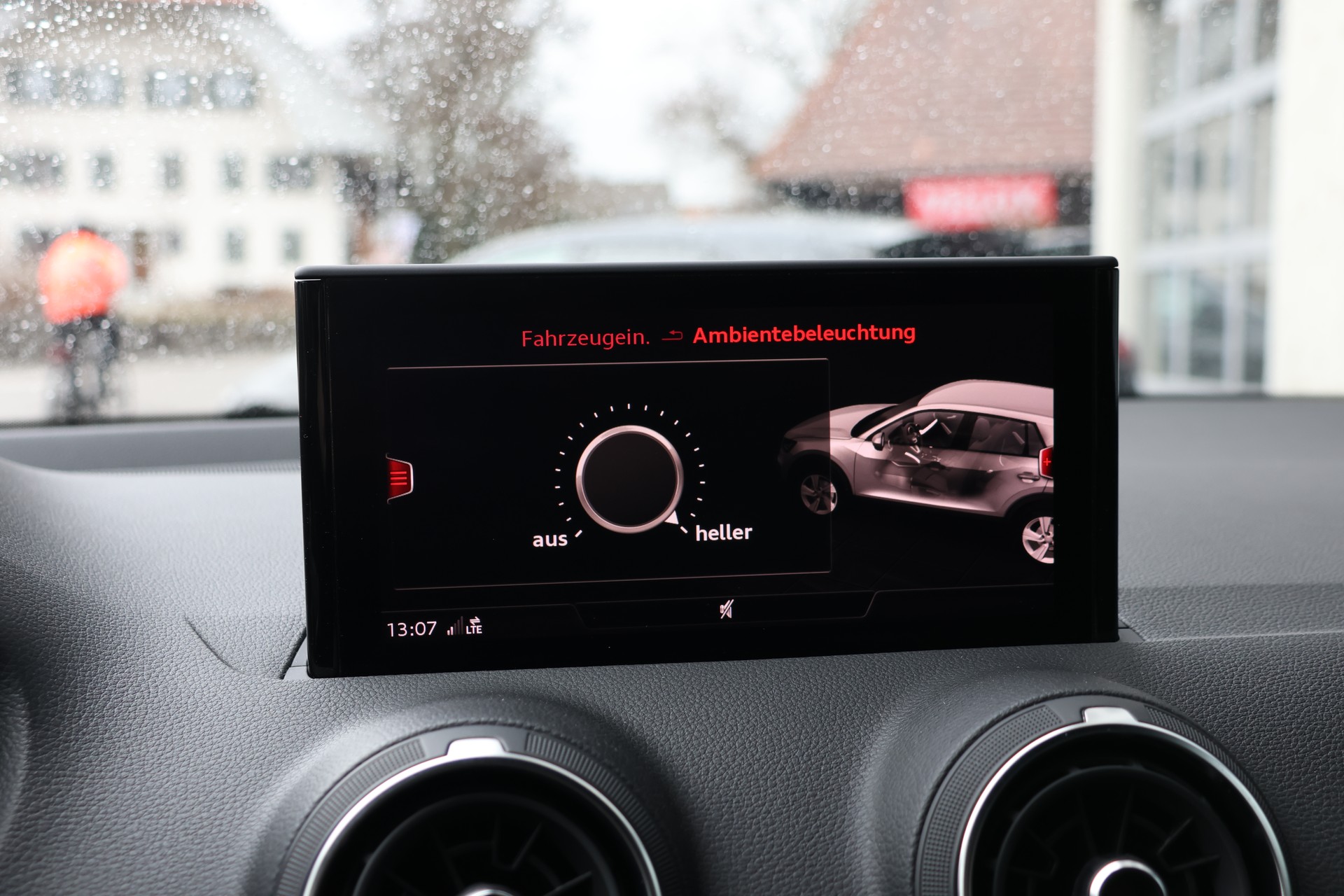 AUDI SQ2 TFSI quattro S-tronic (CH)-image-23