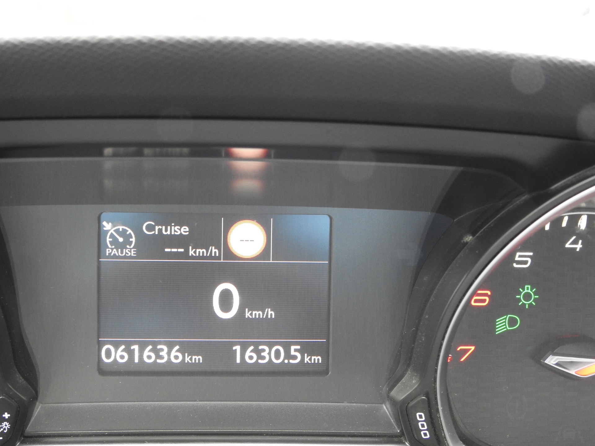 PEUGEOT 308 1.6 THP GTi-image-13