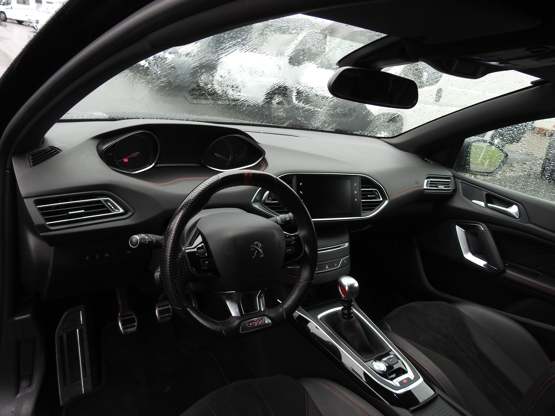 PEUGEOT 308 1.6 THP GTi-image-6