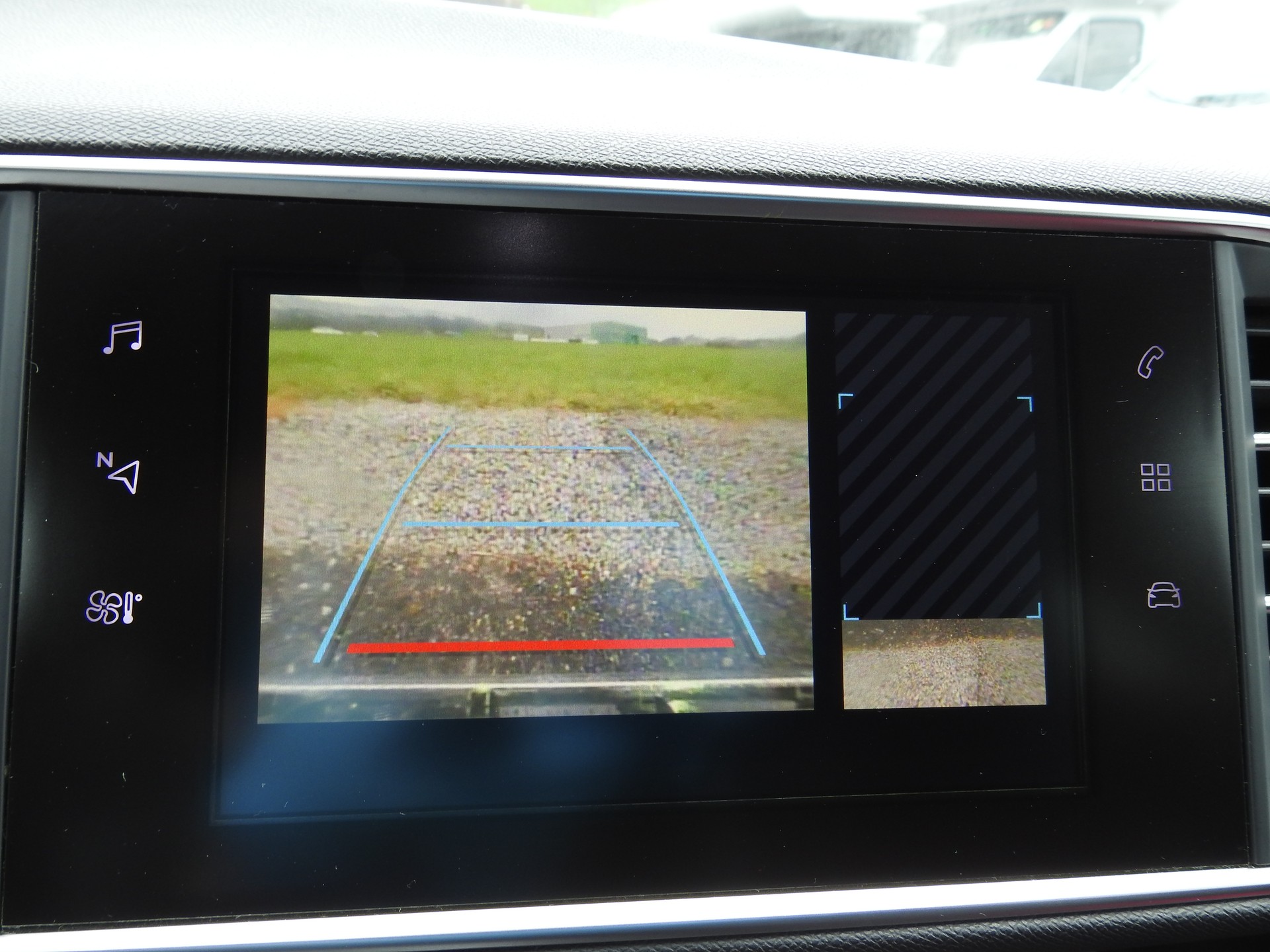 PEUGEOT 308 1.6 THP GTi-image-12