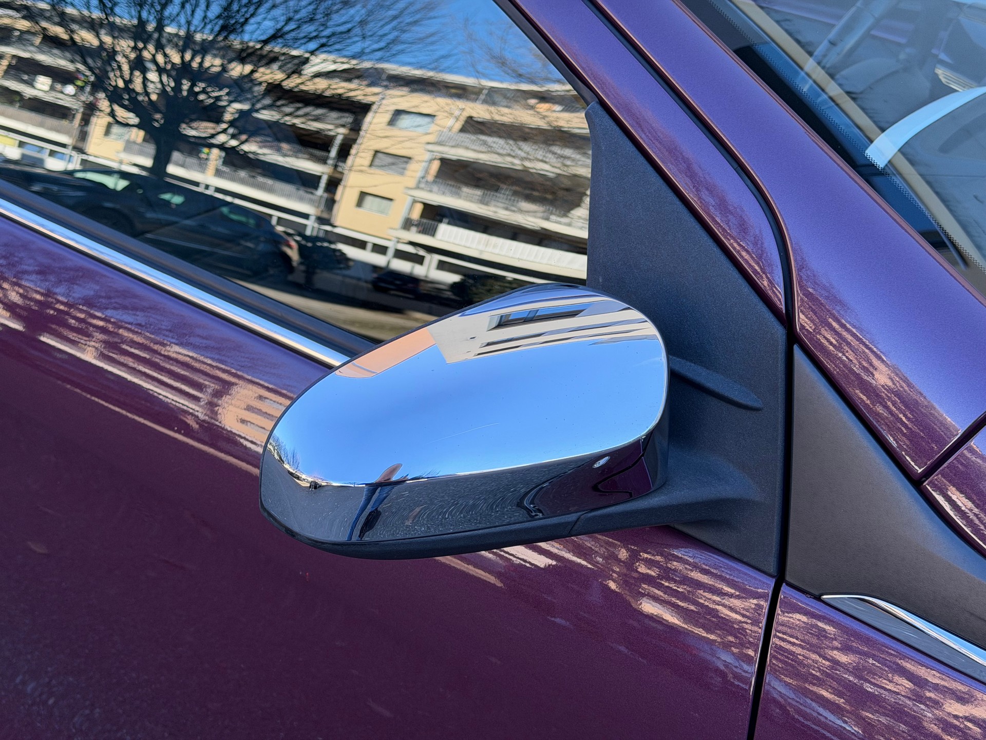 PEUGEOT 108 1.2 VTi Allure-image-10