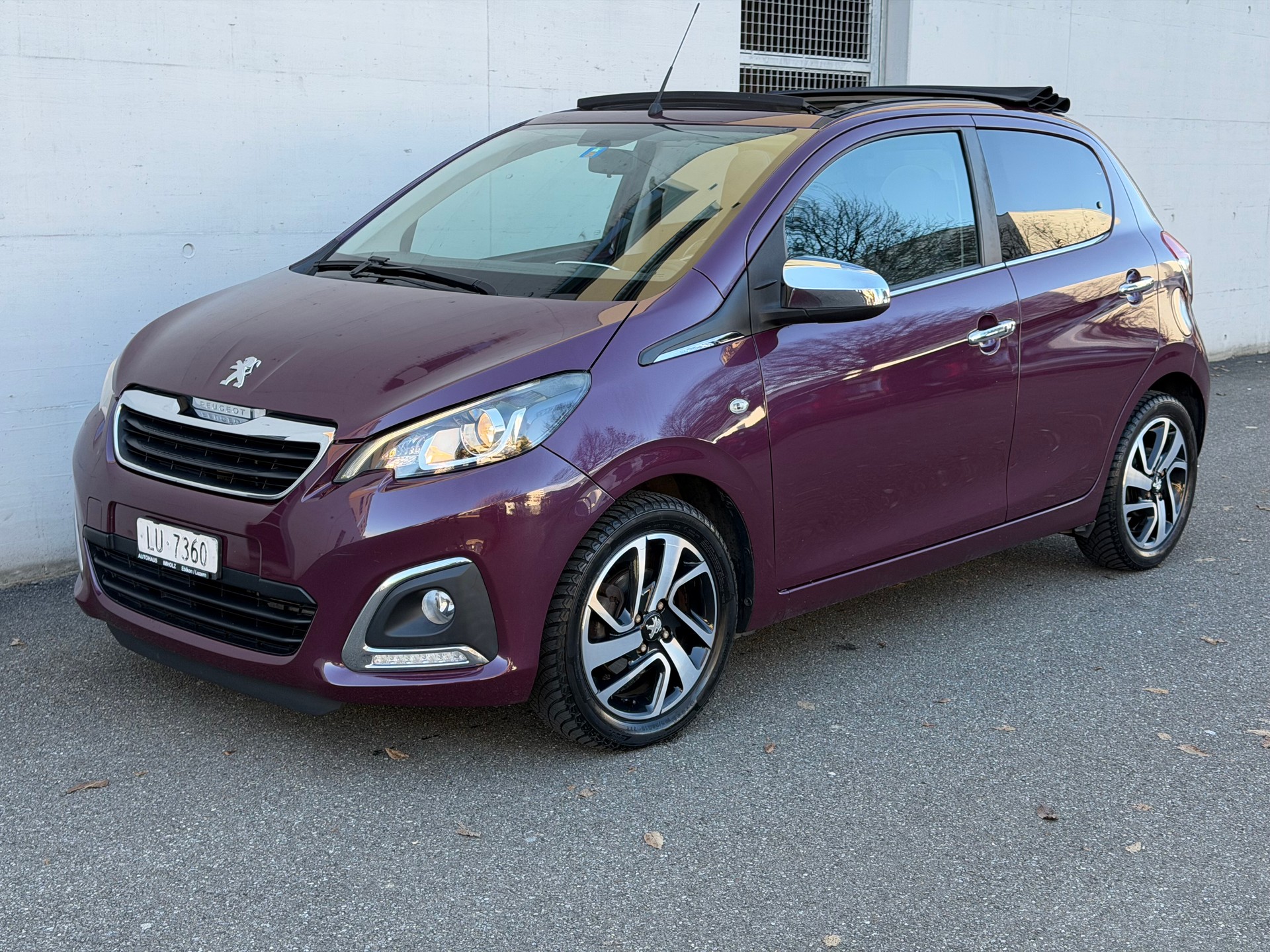 PEUGEOT 108 1.2 VTi Allure