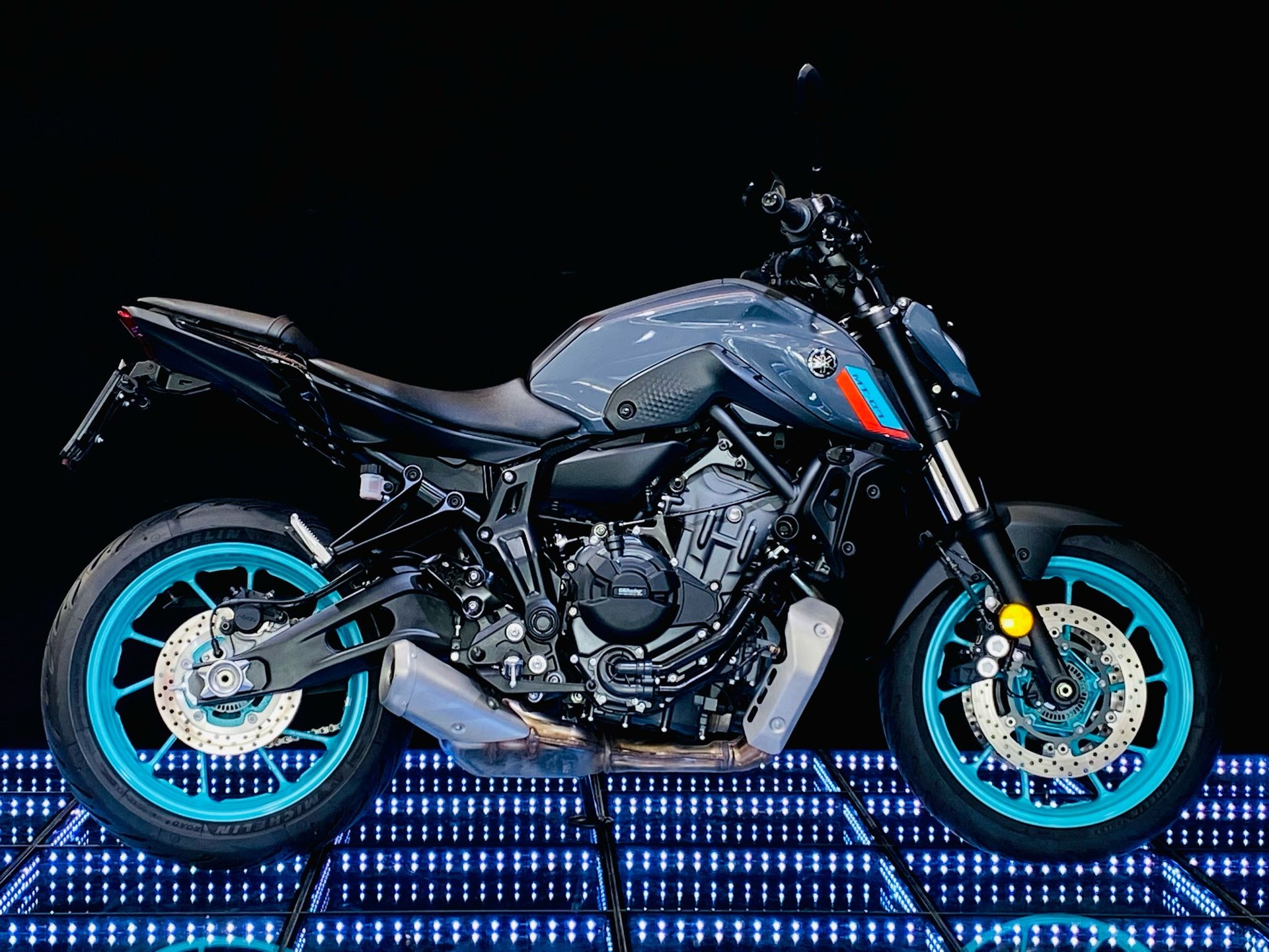 YAMAHA MT-07 ABS (35kW)-image-2