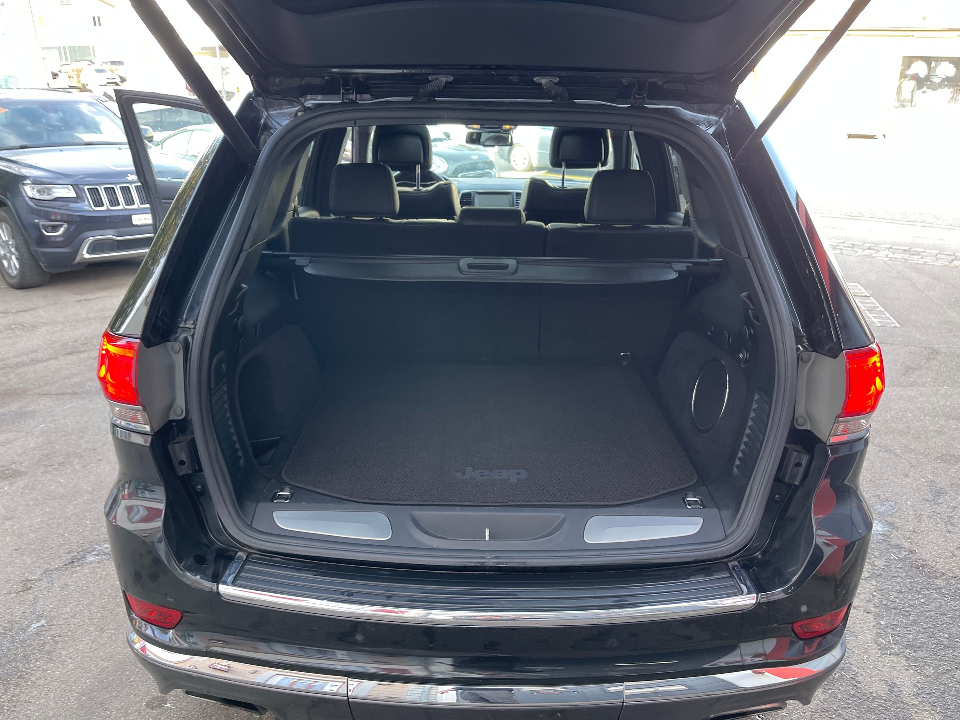 JEEP Grand Cherokee 3.0 CRD Summit Automatic-image-11
