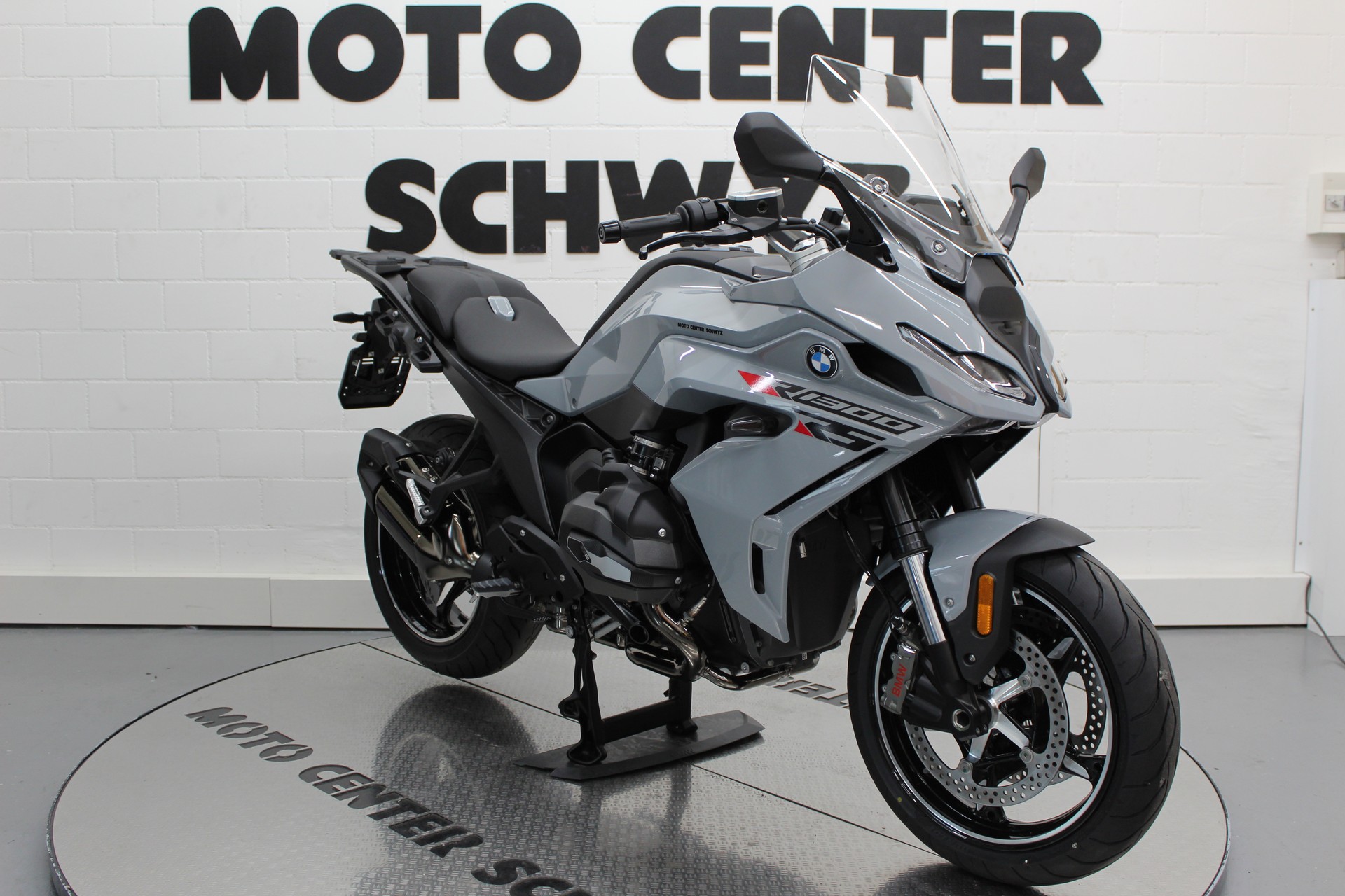 BMW R 1300 RS-image-1