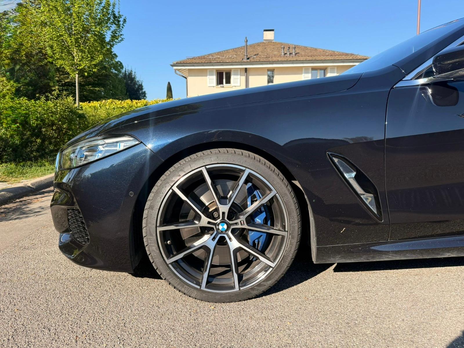 BMW M850i xDrive Steptronic-showroom-element-3