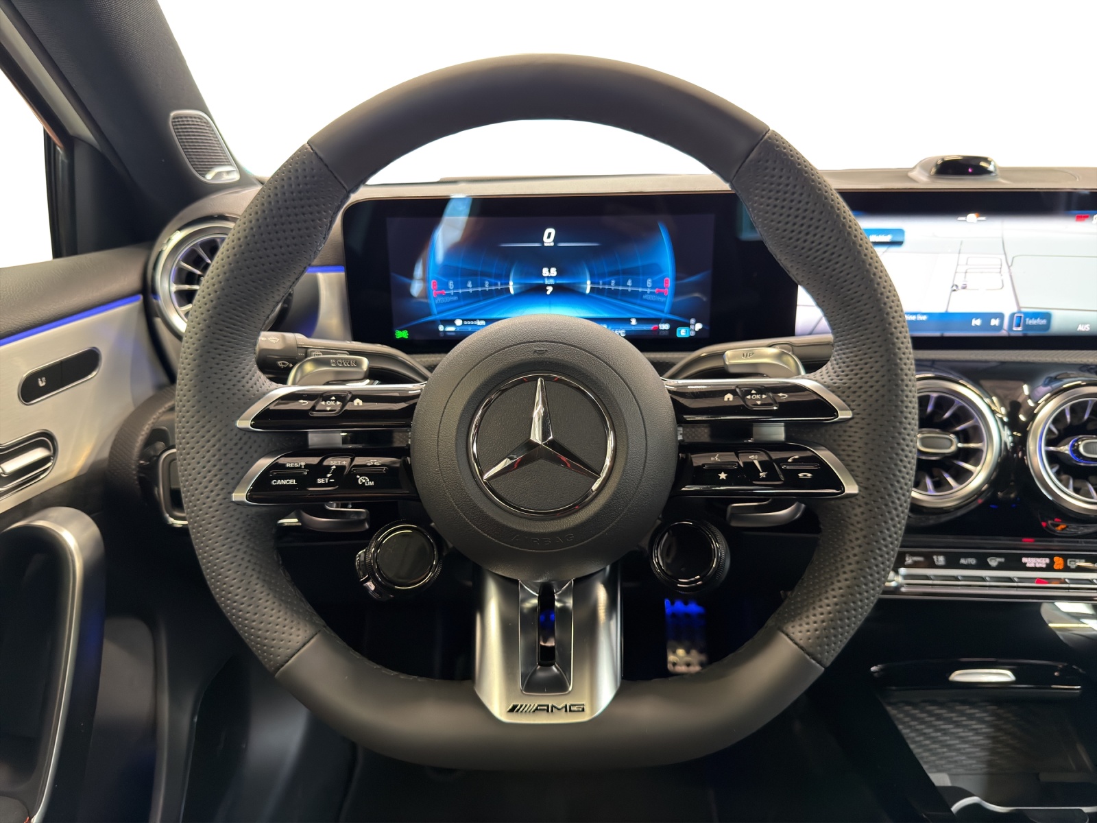 MERCEDES-BENZ A AMG 45 S 4Matic 8G-DCT-image-9