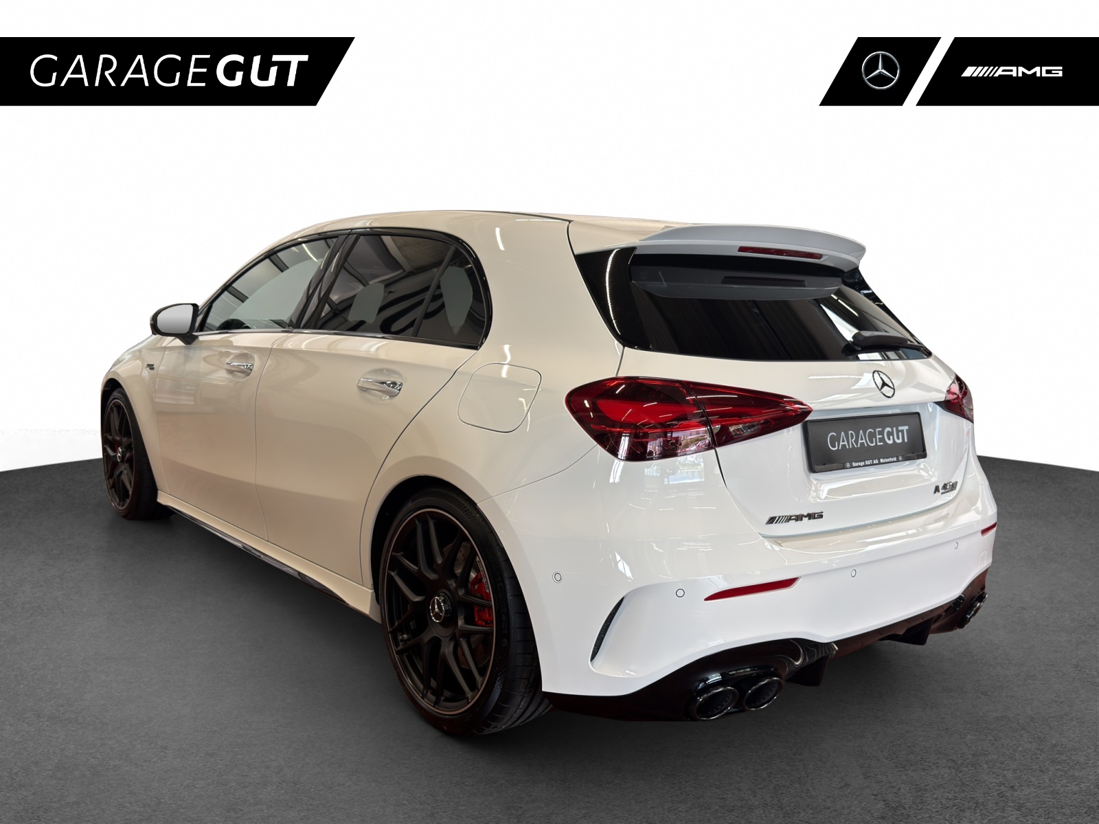 MERCEDES-BENZ A AMG 45 S 4Matic 8G-DCT-showroom-element-2