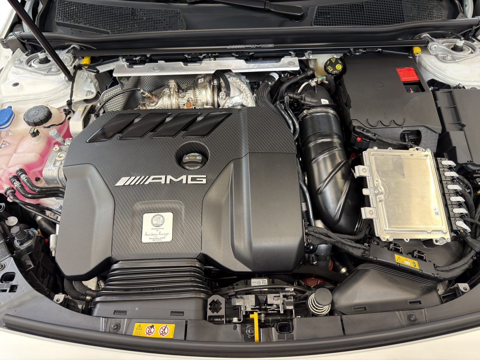 MERCEDES-BENZ A AMG 45 S 4Matic 8G-DCT-image-19