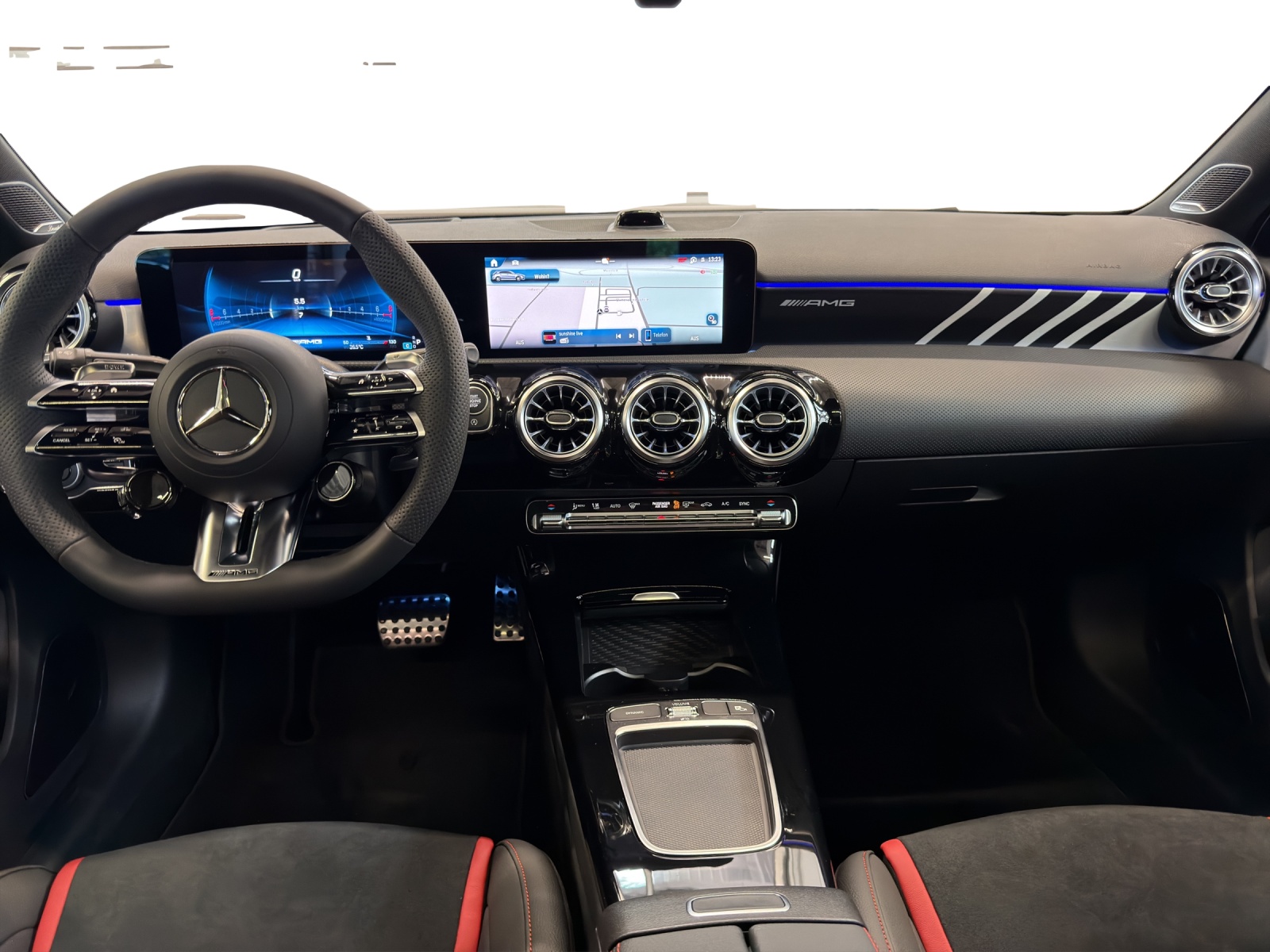 MERCEDES-BENZ A AMG 45 S 4Matic 8G-DCT-image-8