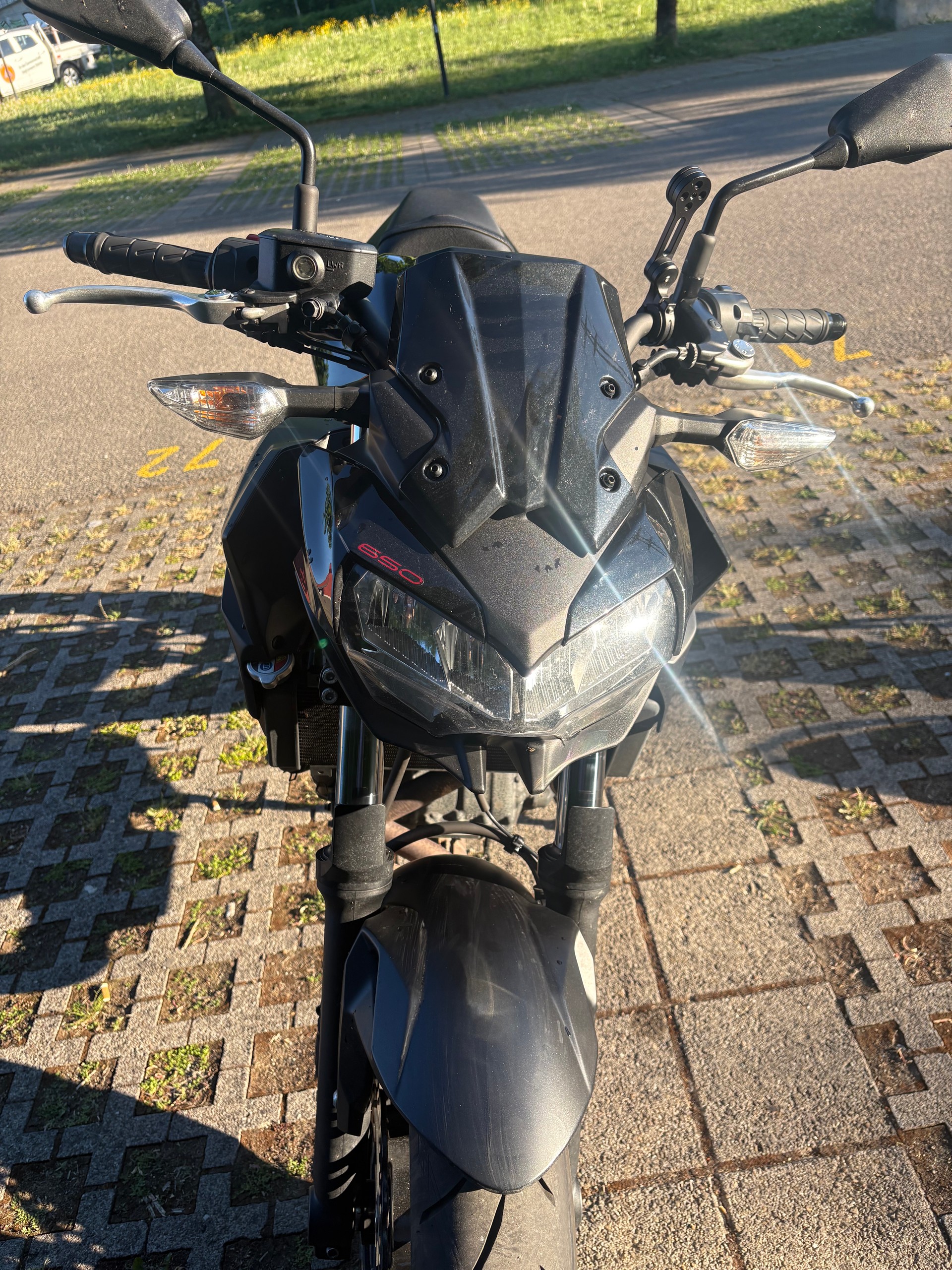 KAWASAKI Z 650-image-9