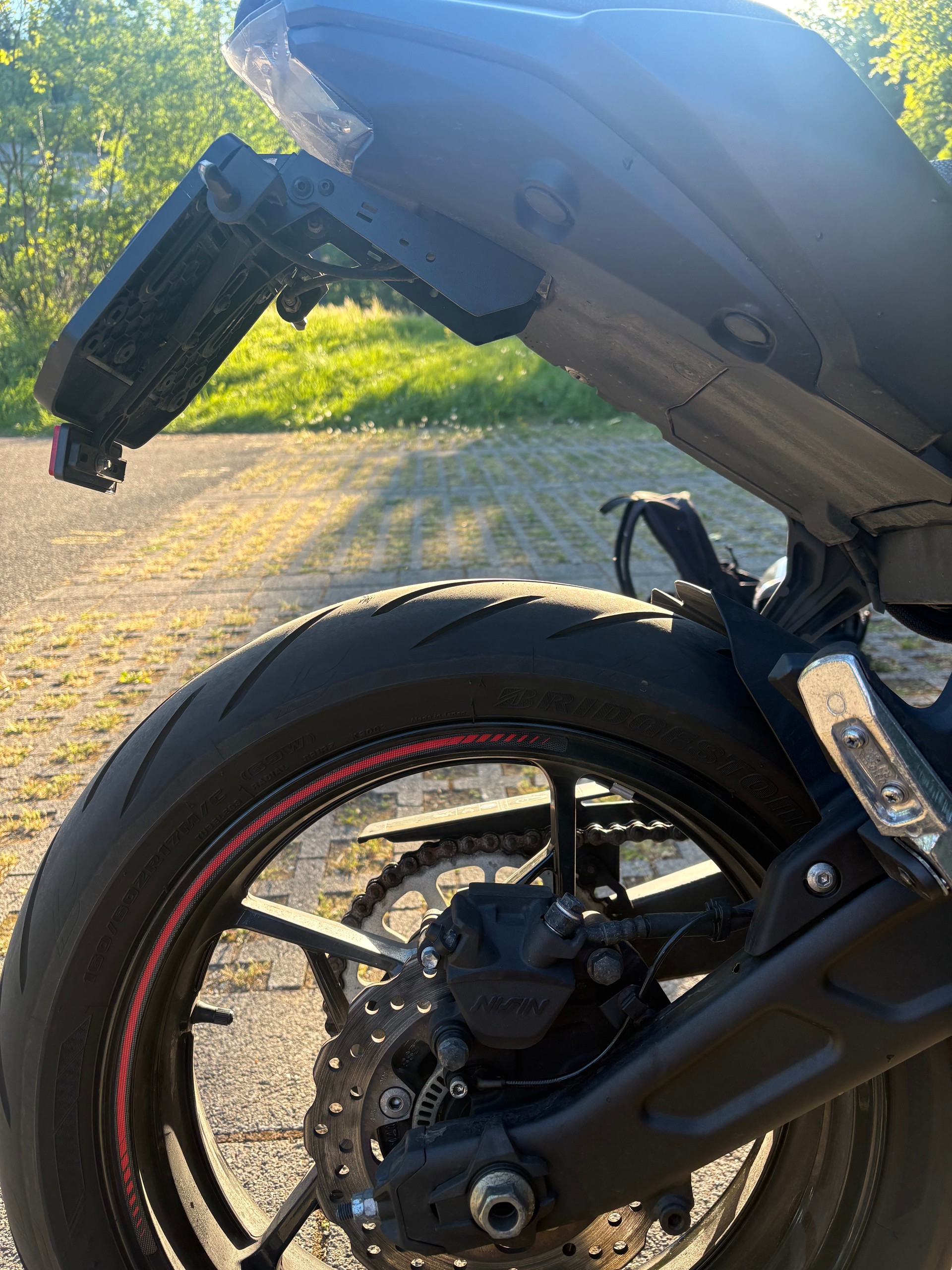 KAWASAKI Z 650-image-7