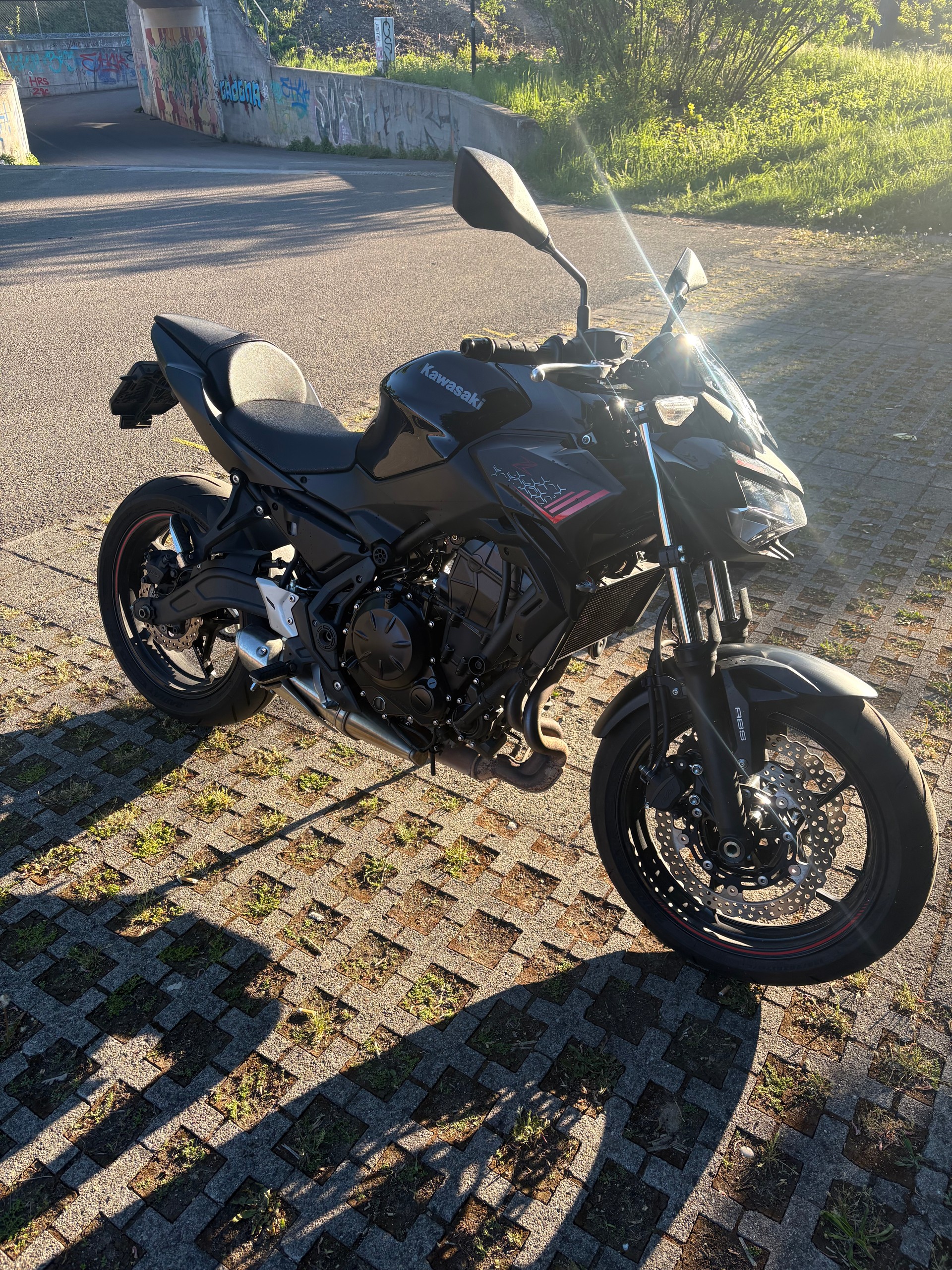 KAWASAKI Z 650-image-10