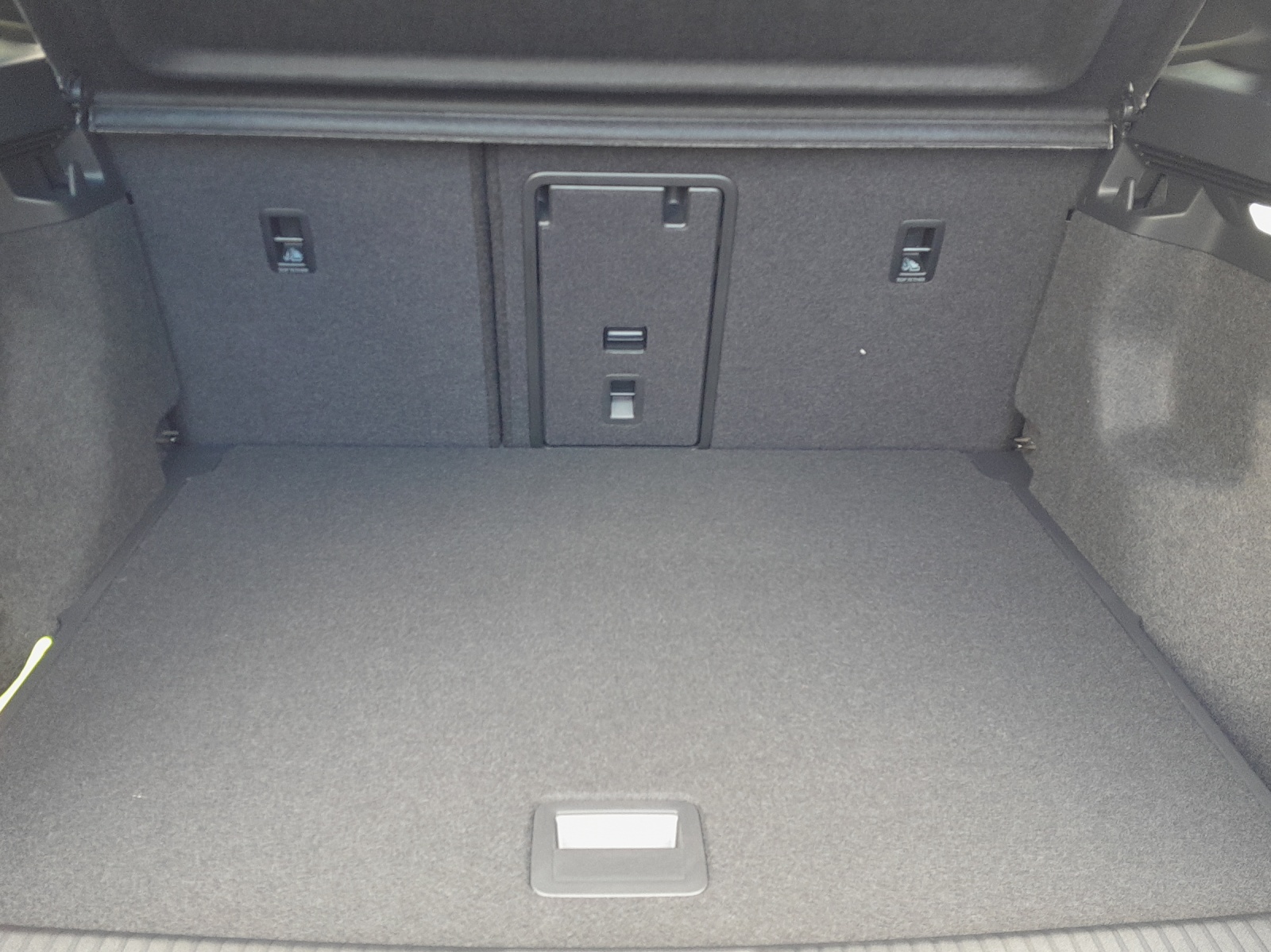 VW ID.4 Pro 77 kWh 4 Motion-image-12