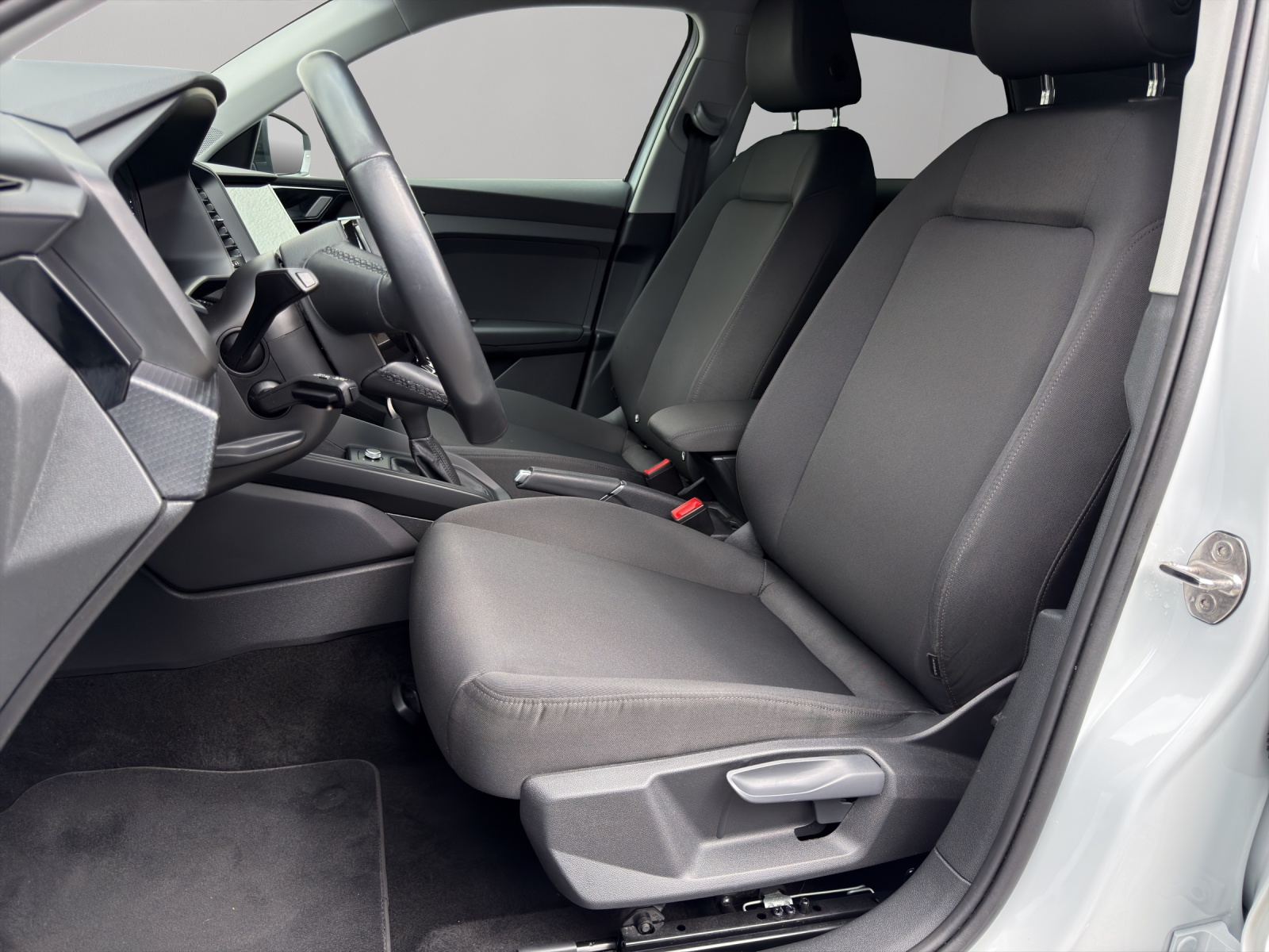 AUDI A1 Sportback 30 TFSI Attraction S-tronic-image-5