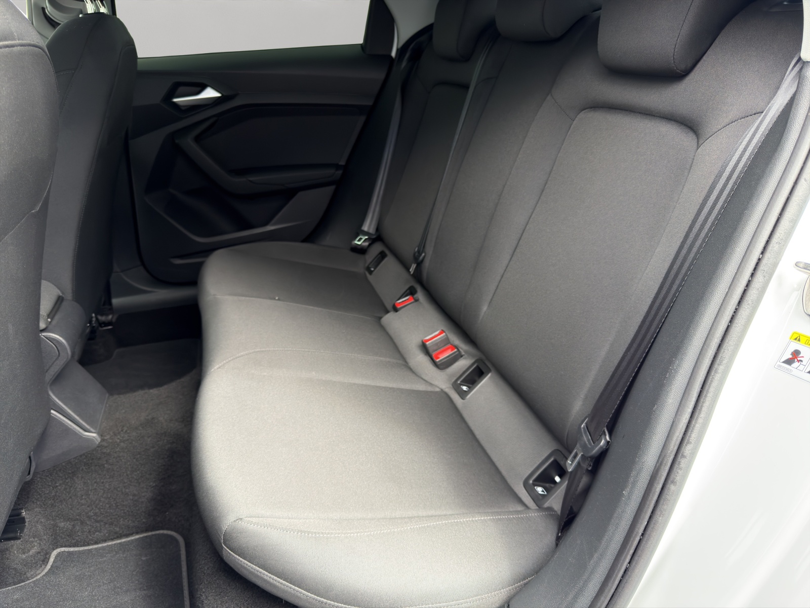 AUDI A1 Sportback 30 TFSI Attraction S-tronic-image-6
