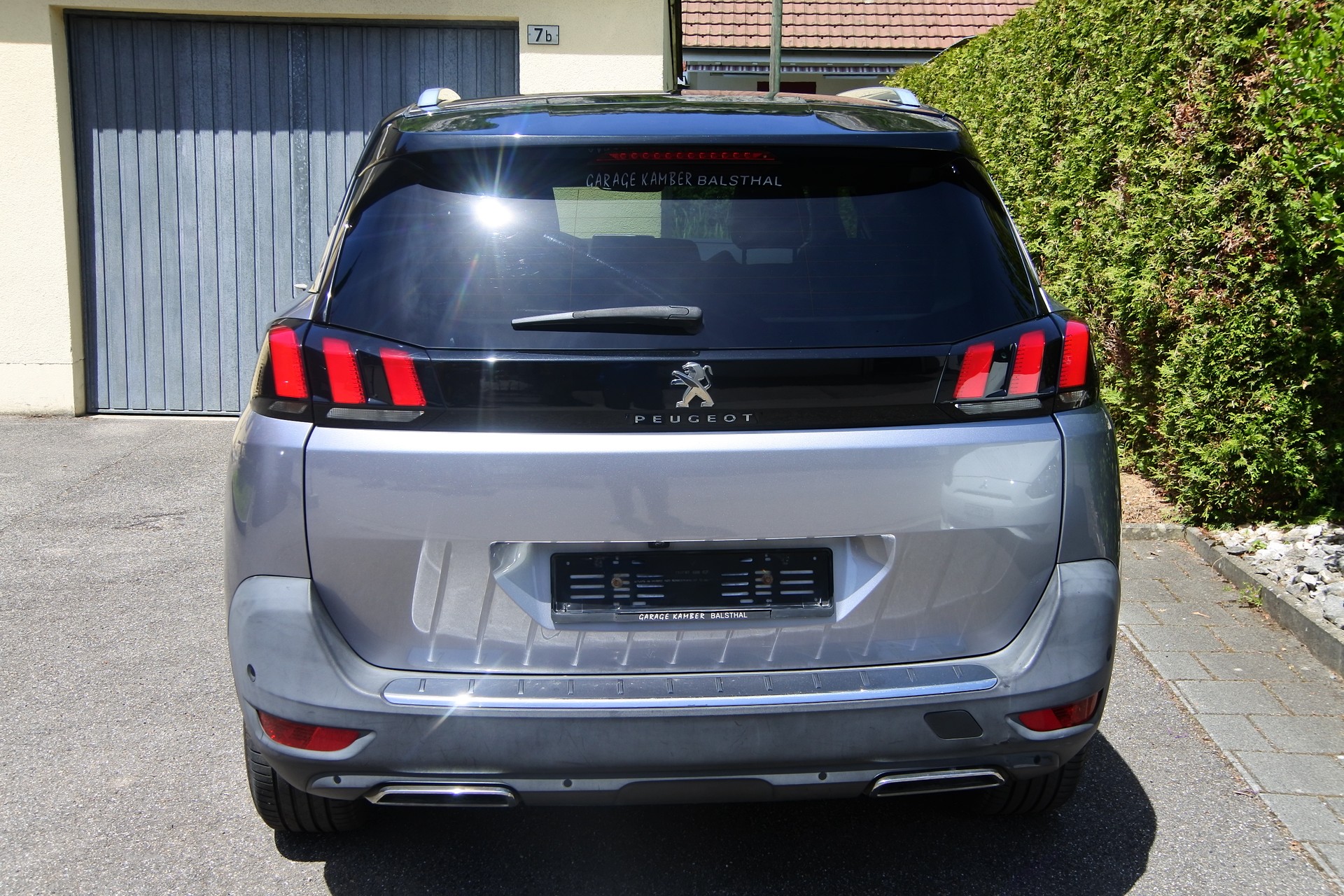 PEUGEOT 1.6 BlueHDi GT Line-image-1