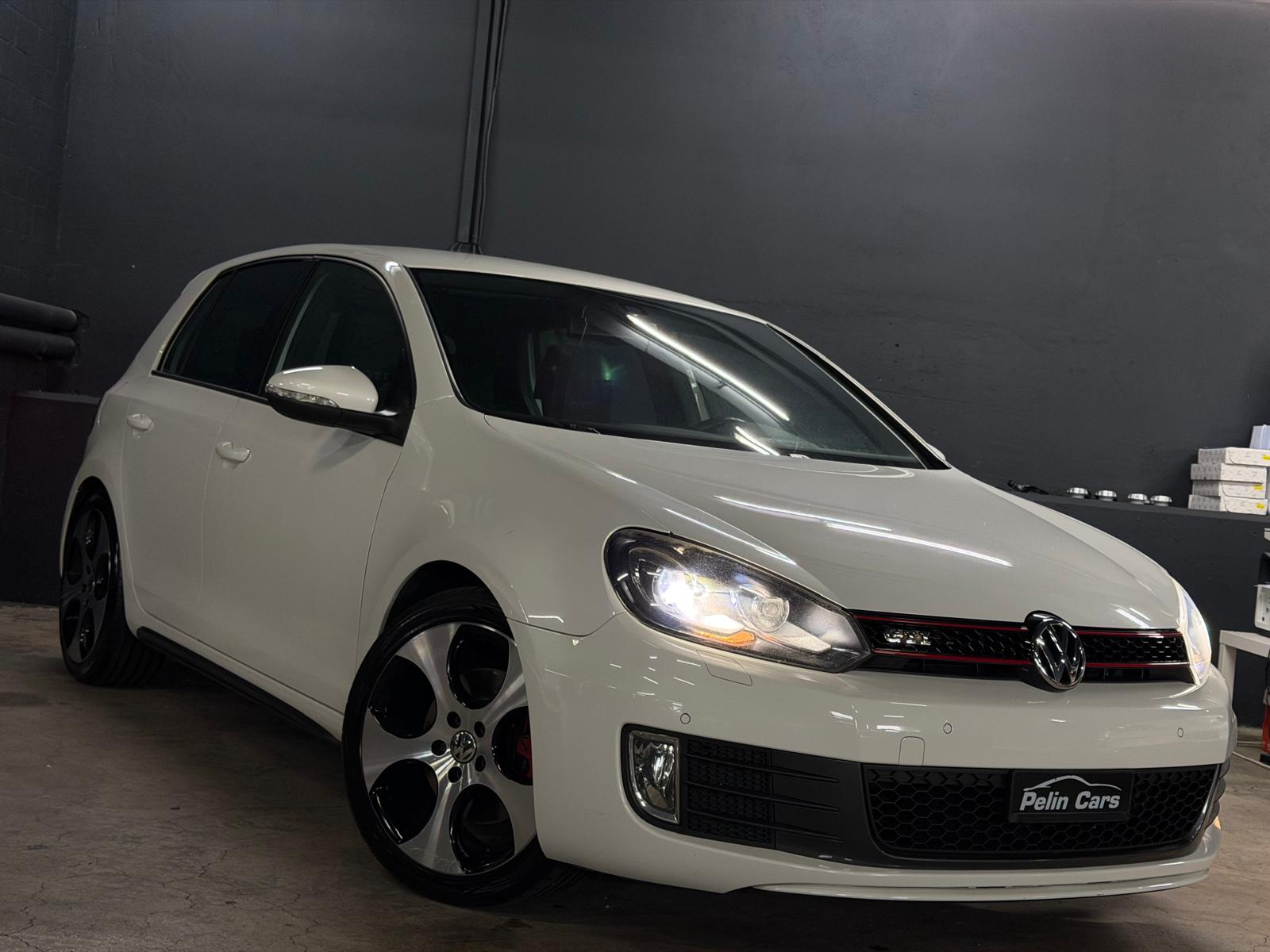 VW Golf 2.0 TSI GTI Performance DSG Frisch ab MFK&Frisch ab Service-showroom-element-3